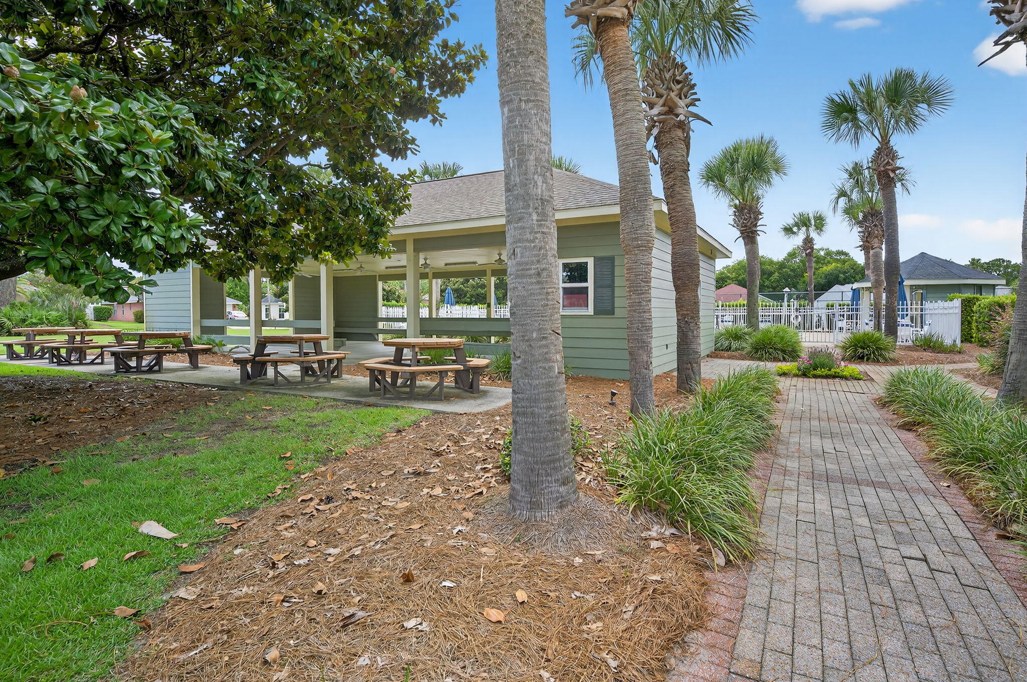 BAYSIDE PH 2 - Residential