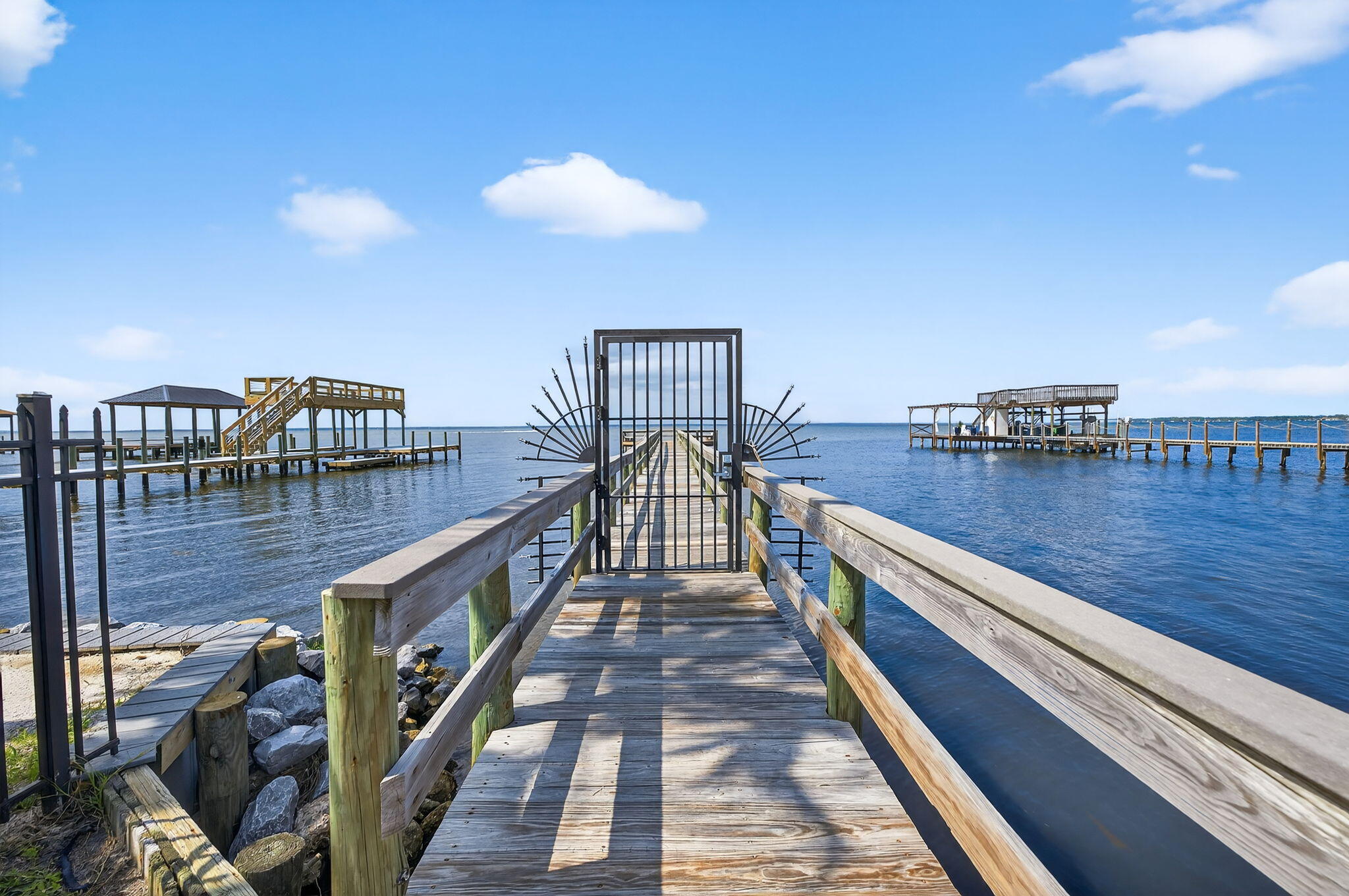 BAYSIDE PH 2 - Residential