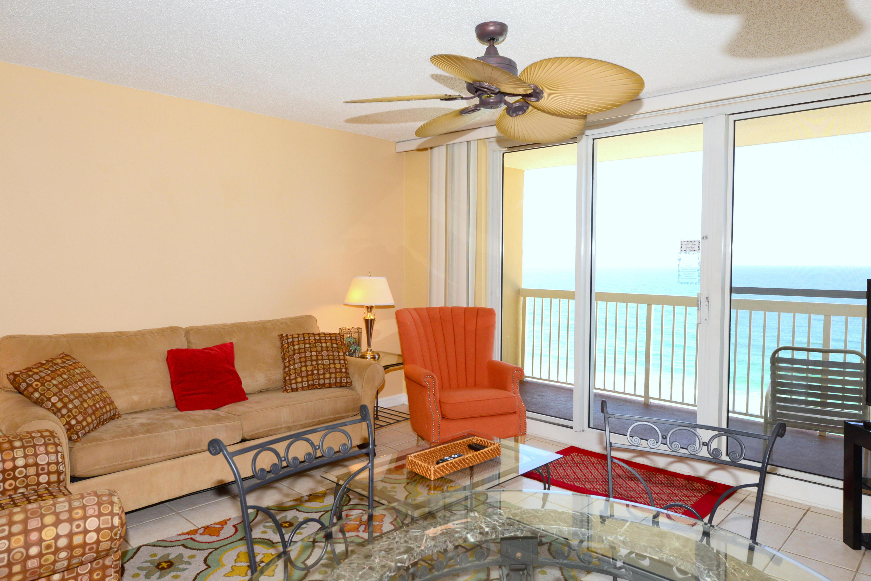 PELICAN BEACH RESORT - Residential