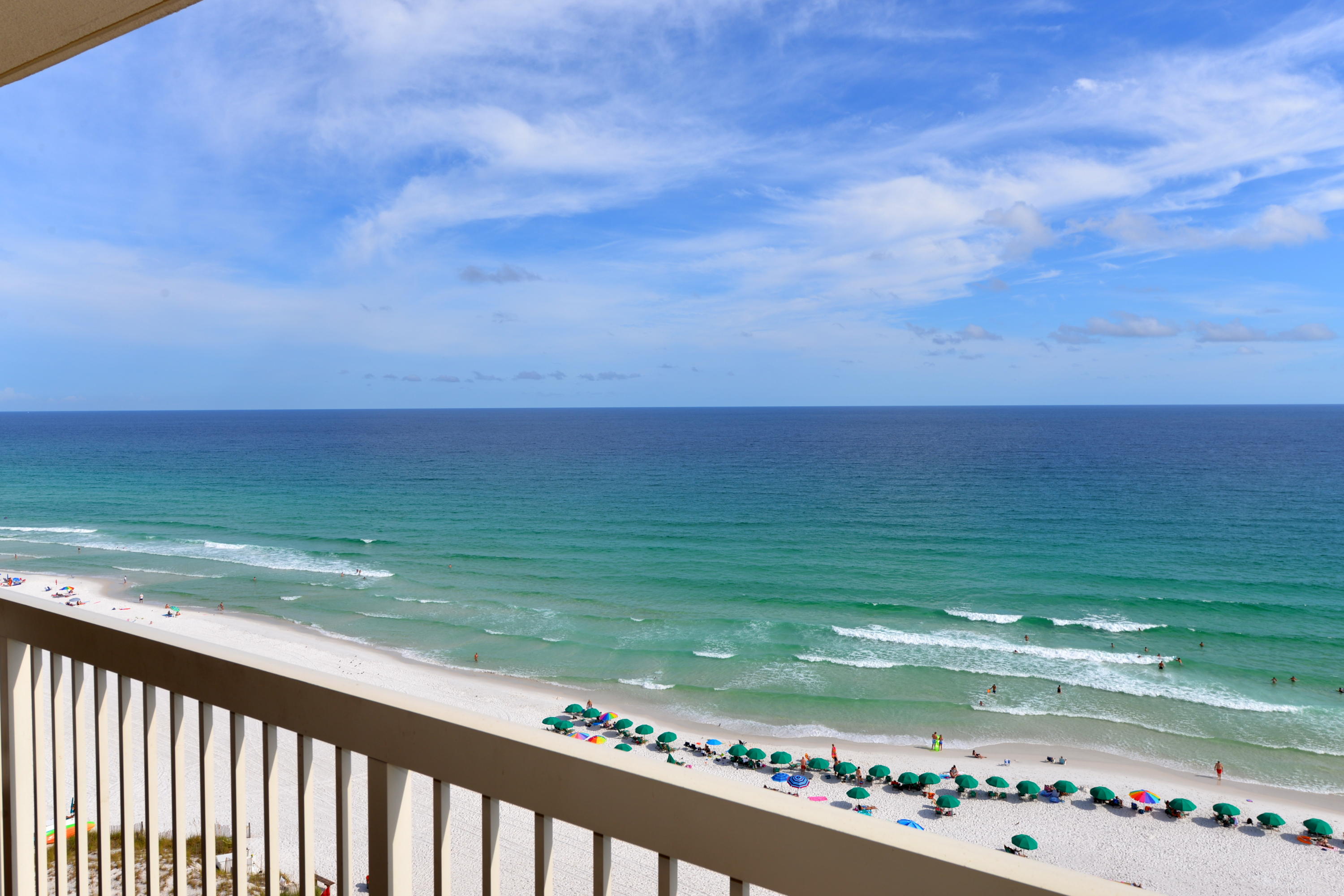 PELICAN BEACH RESORT - Residential