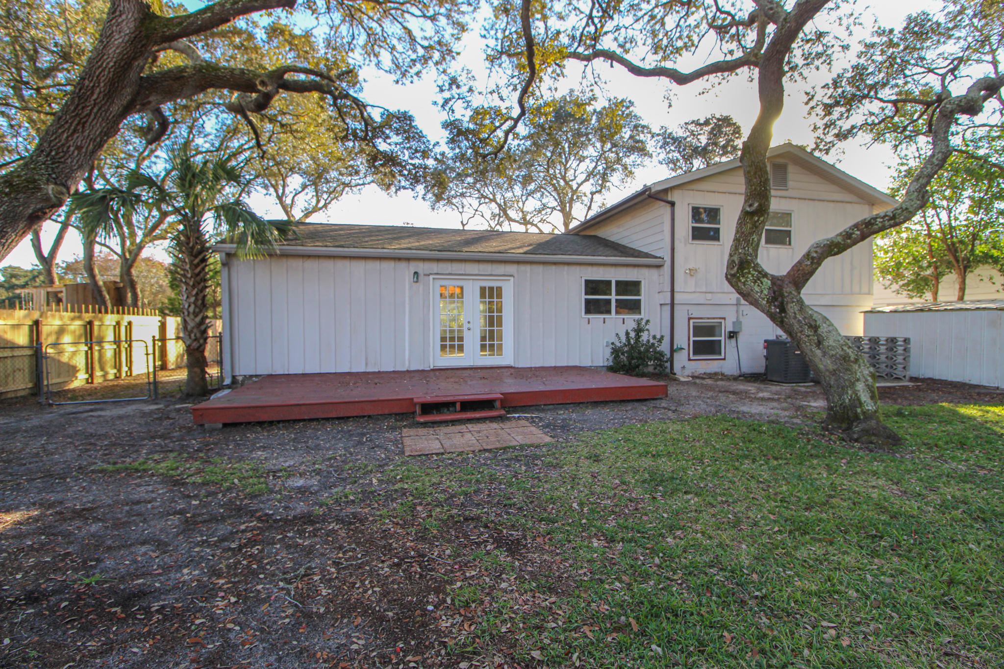 BAYOU WOODS - Residential