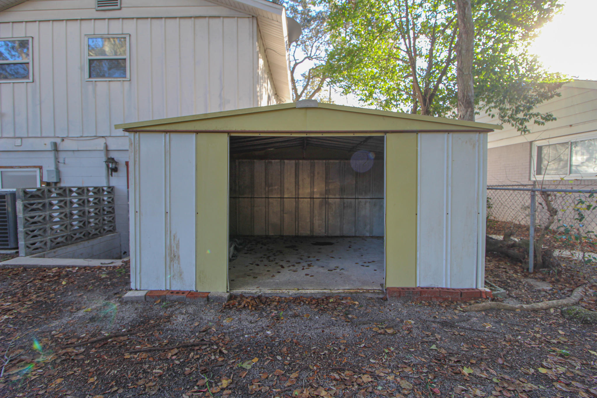 BAYOU WOODS - Residential