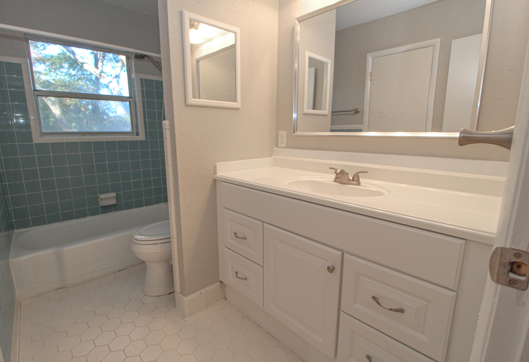 BAYOU WOODS - Residential