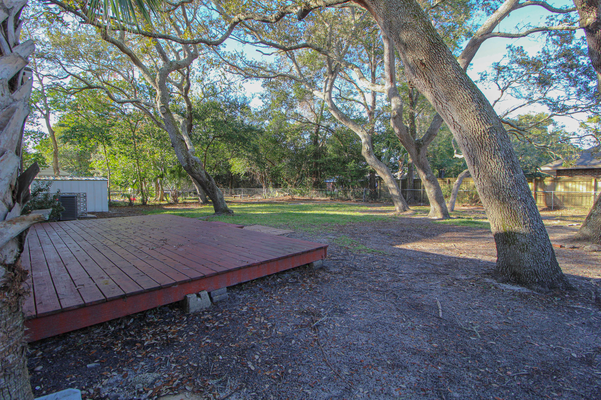 BAYOU WOODS - Residential