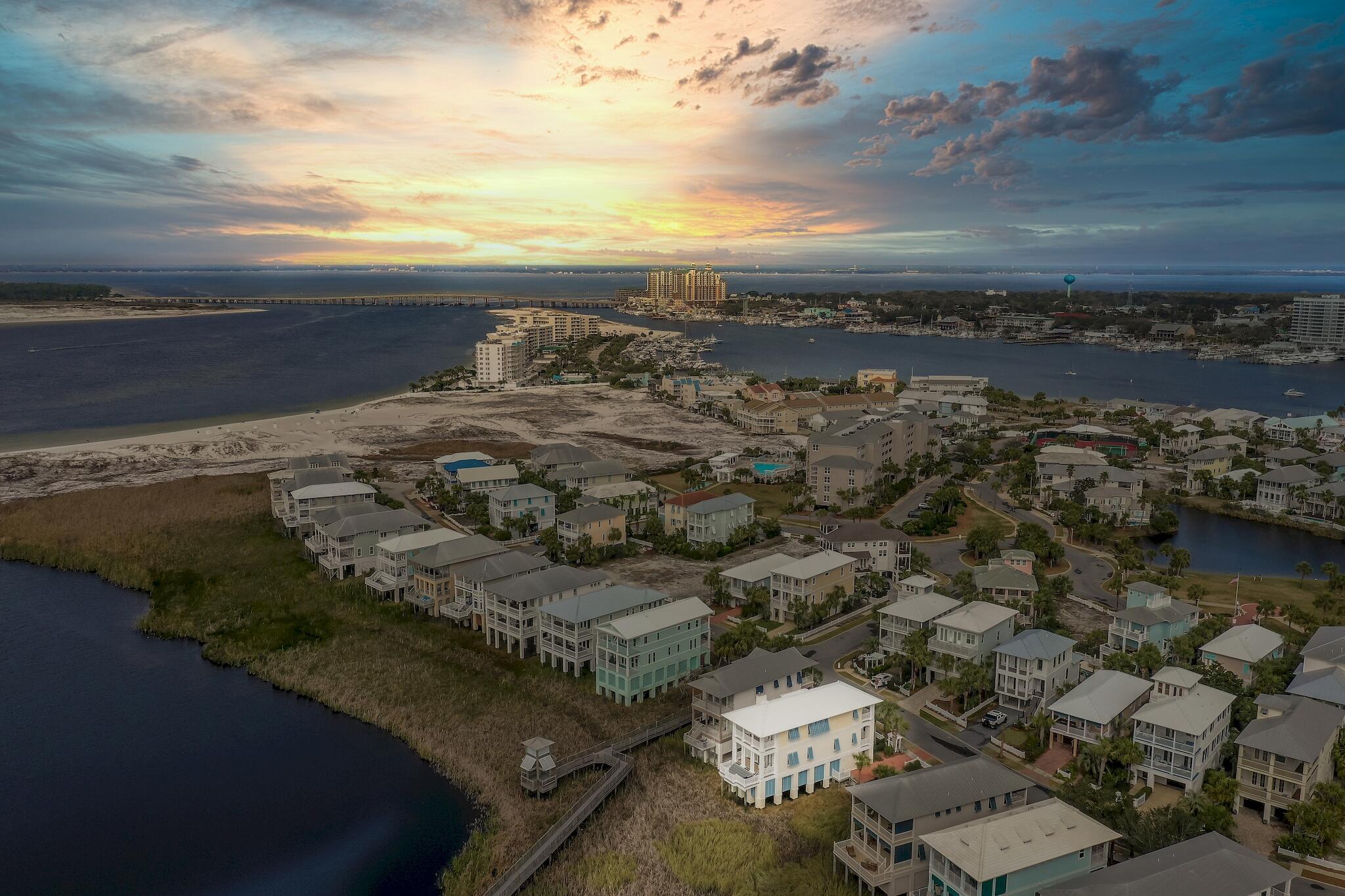 DESTIN POINTE - Residential