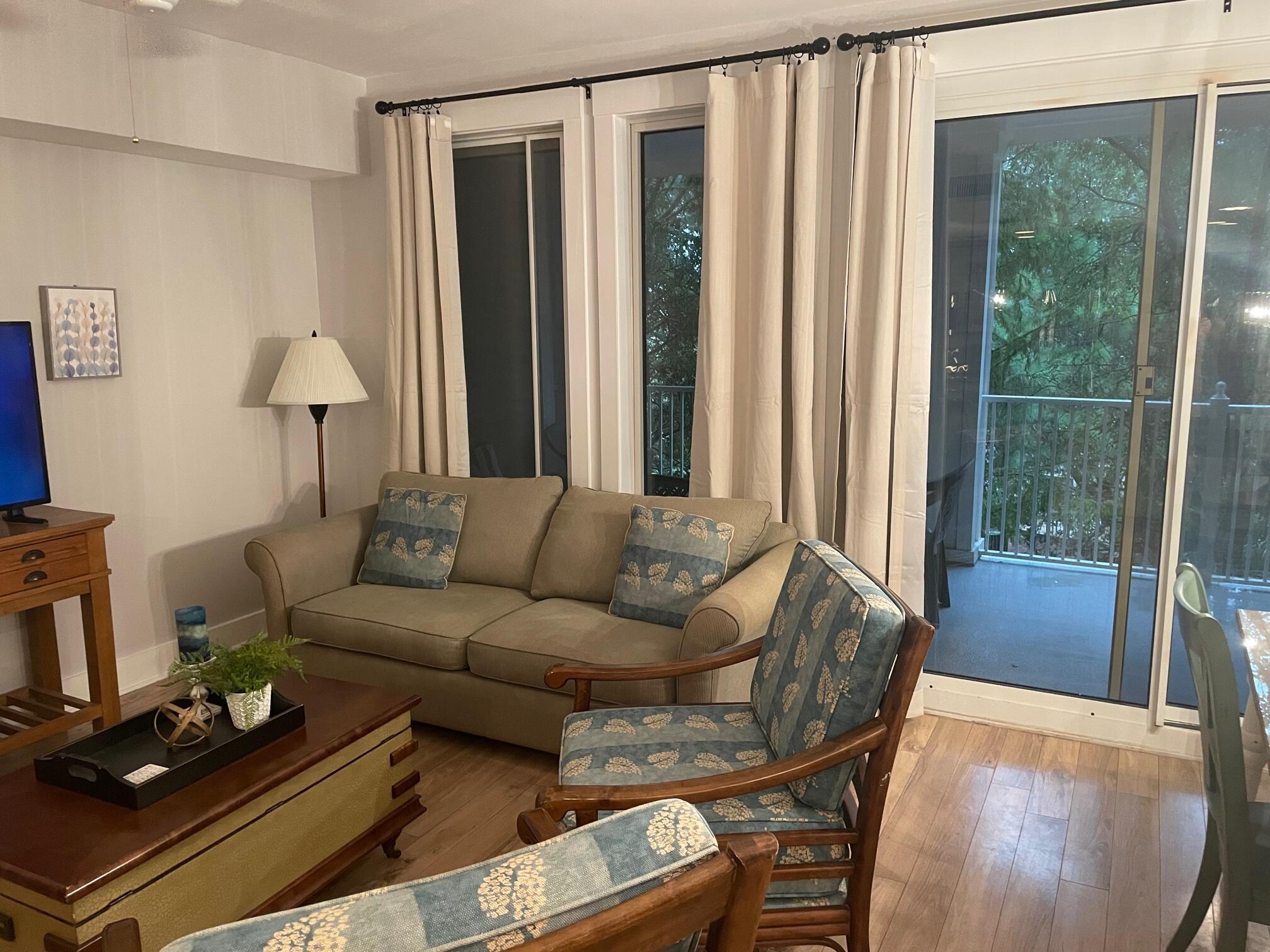 PILOT HOUSE - Residential