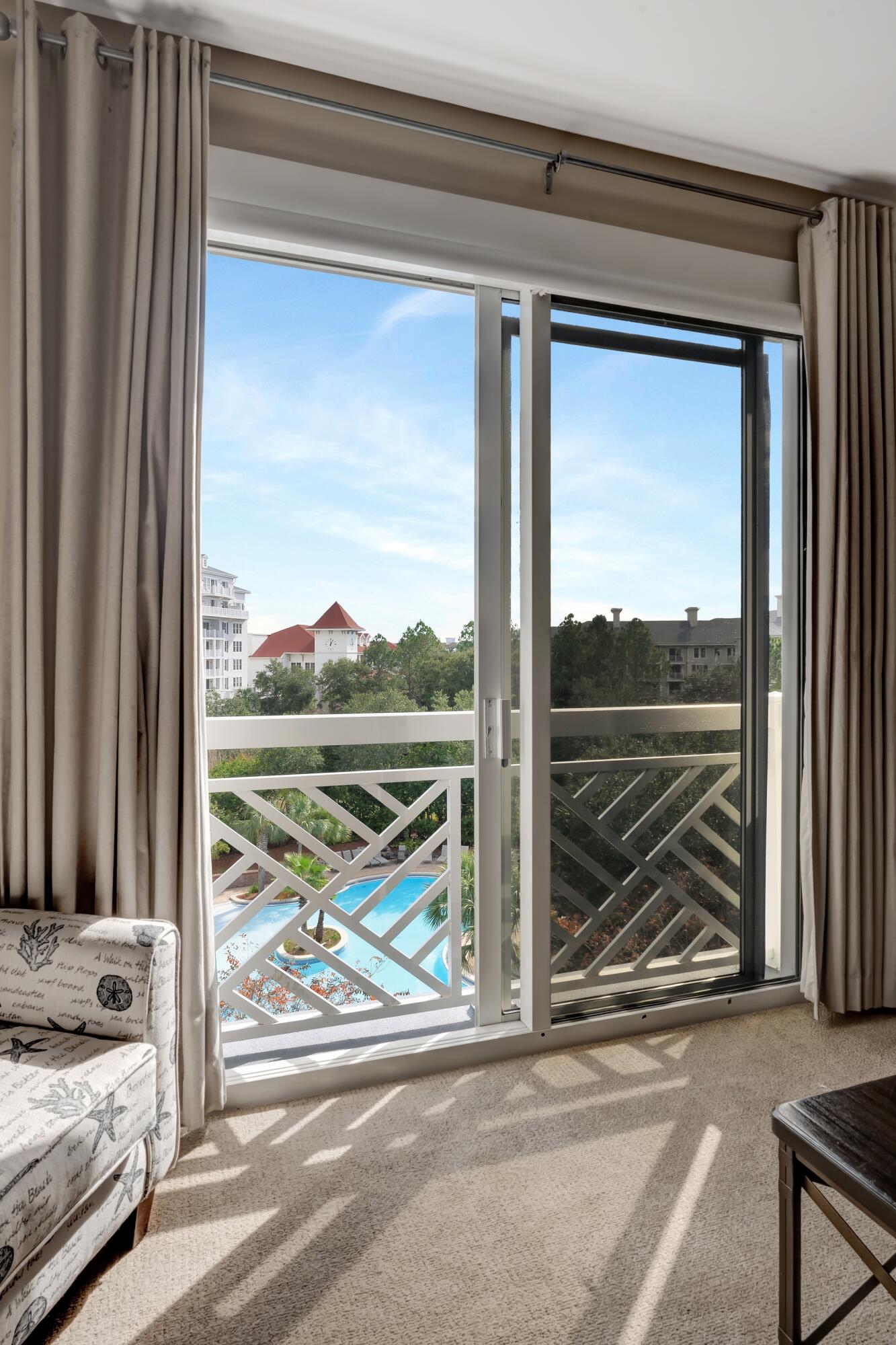 BAHIA CONDO - Residential