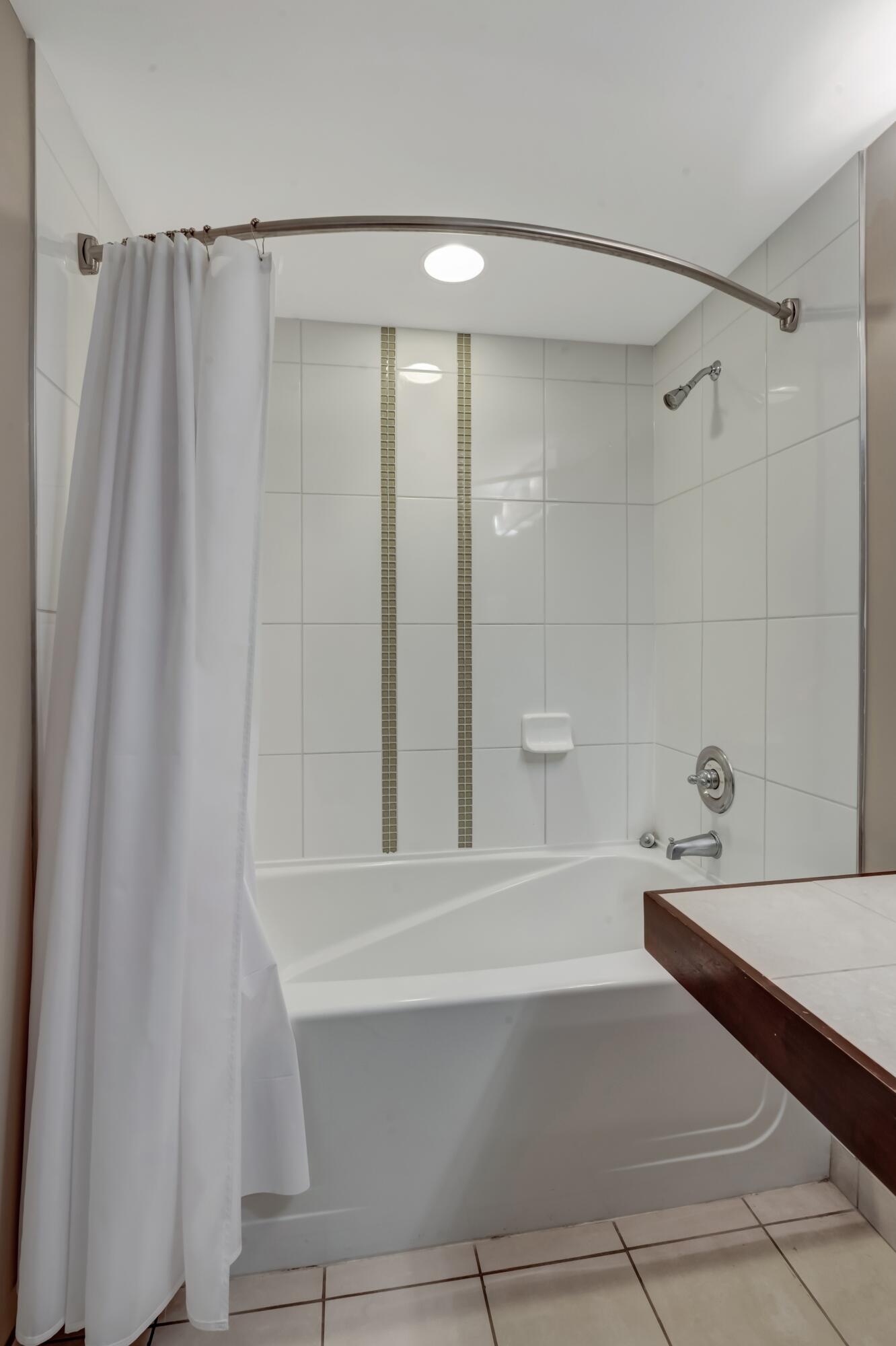 BAHIA CONDO - Residential
