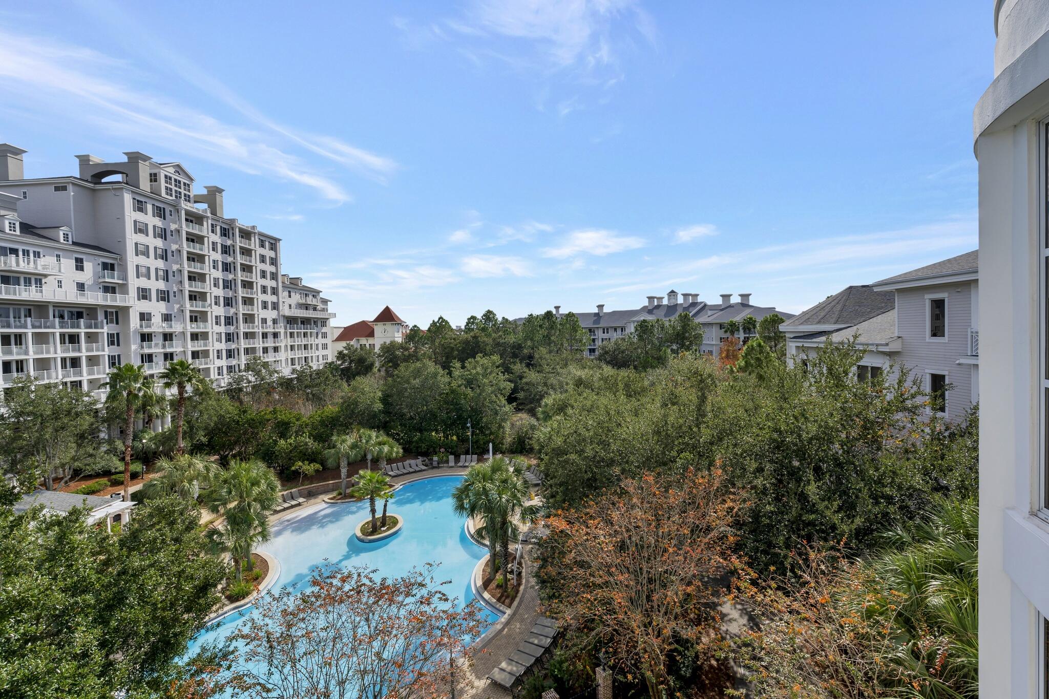 BAHIA CONDO - Residential