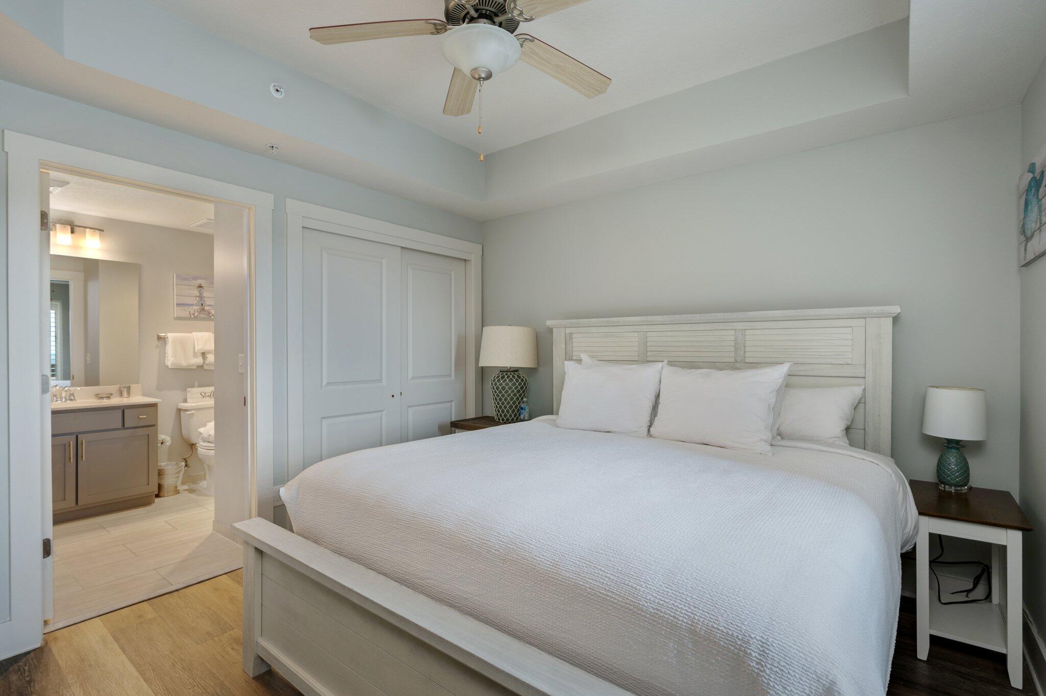 CALYPSO TOWERS III - Residential