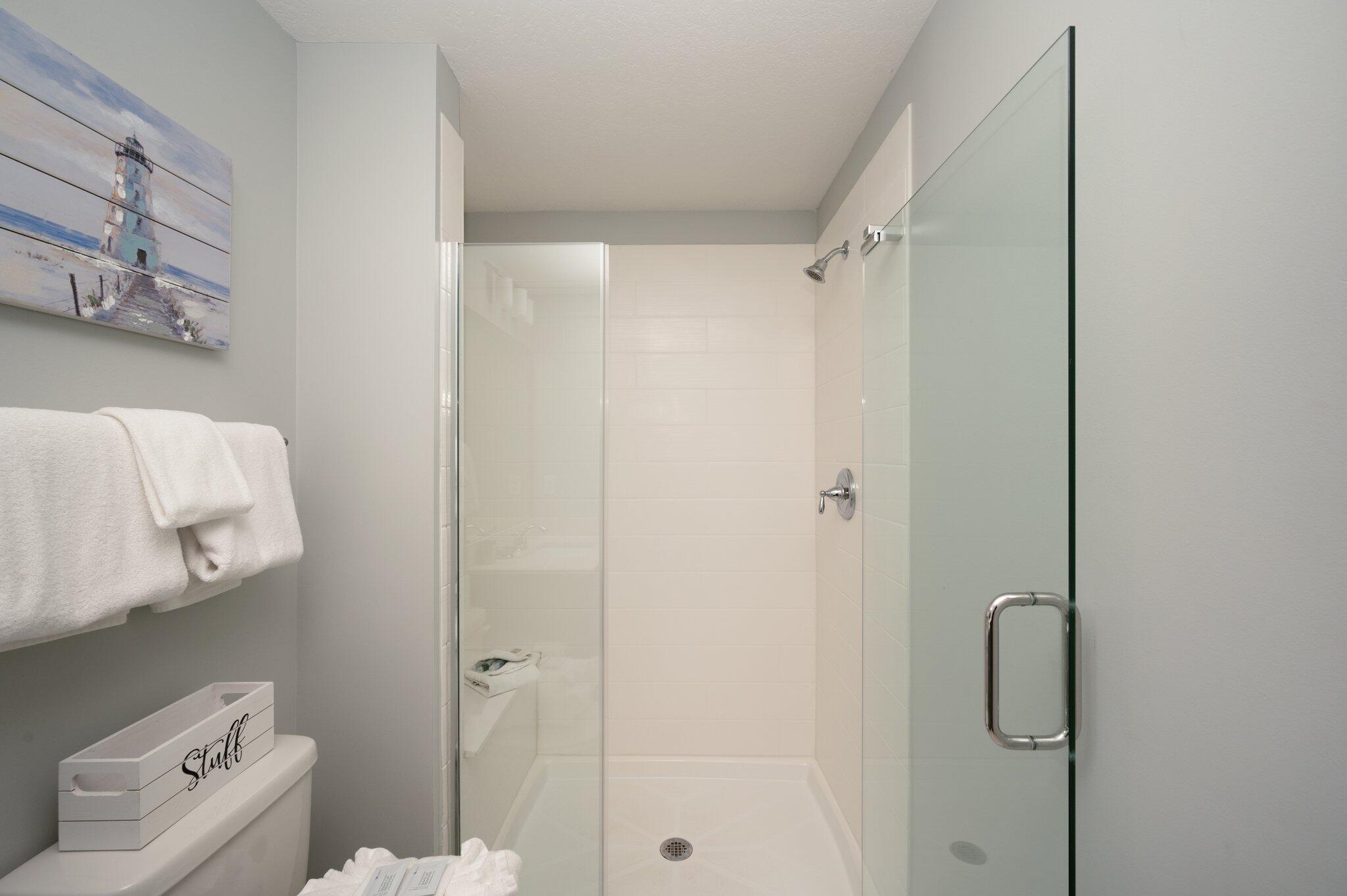 CALYPSO TOWERS III - Residential