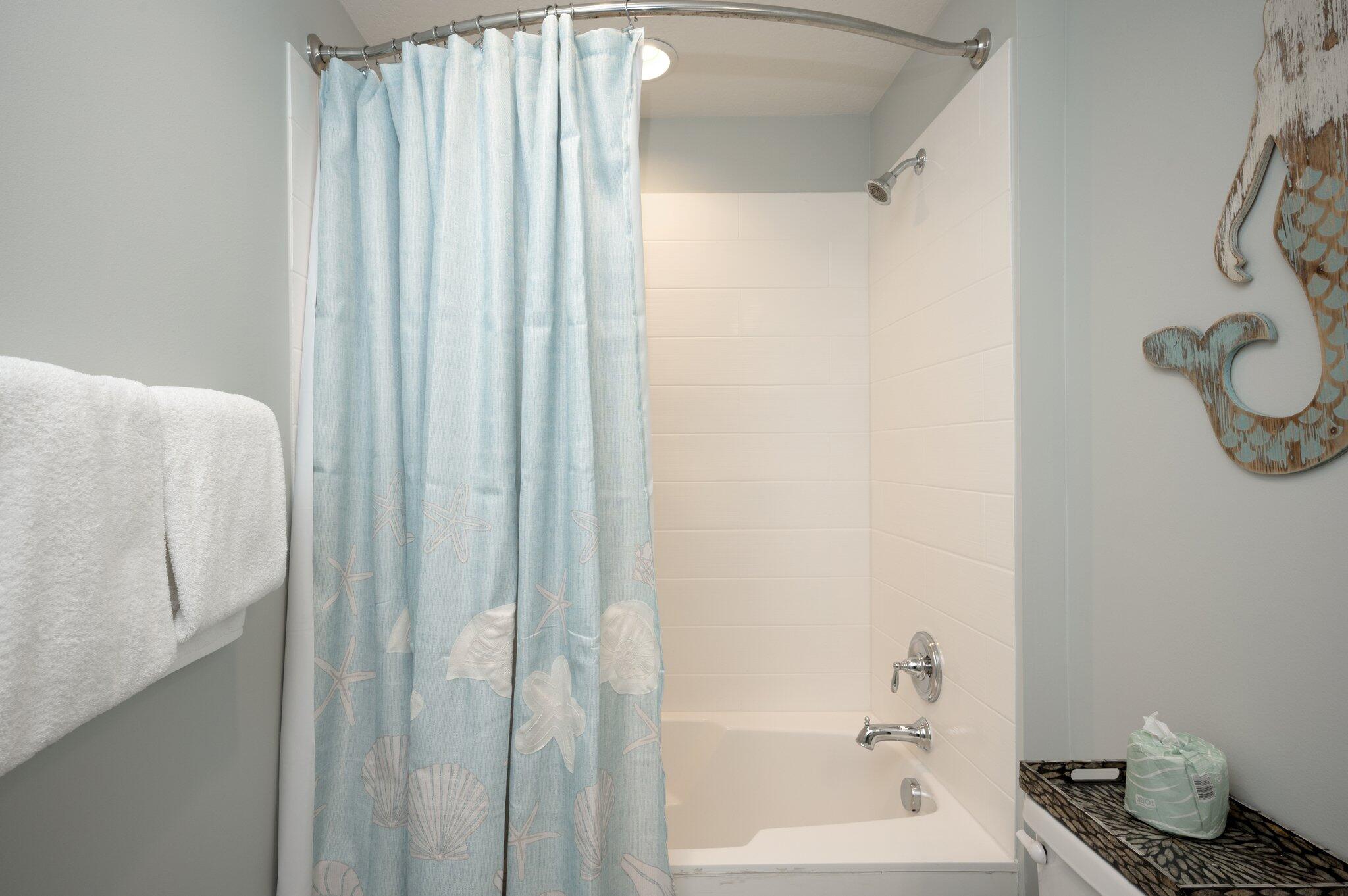 CALYPSO TOWERS III - Residential