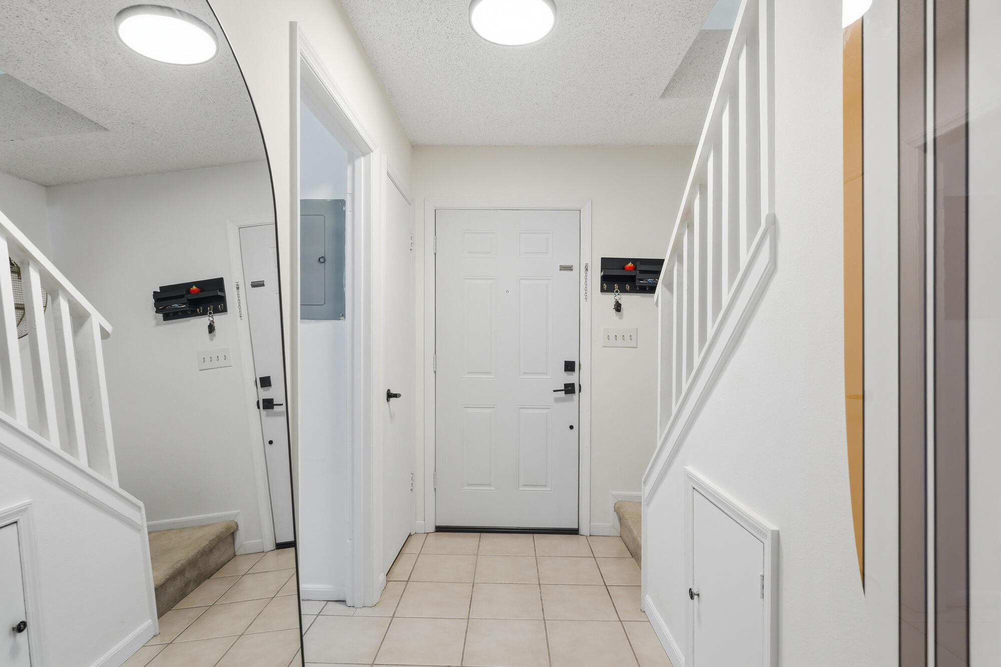 TWIN OAKS - Residential