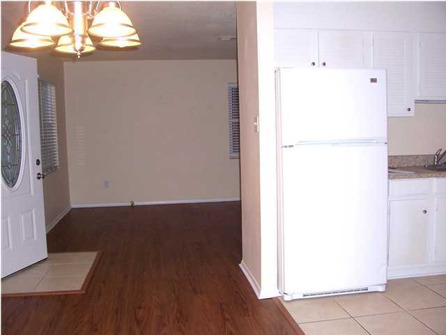 PINECREST HILLS - Residential Lease