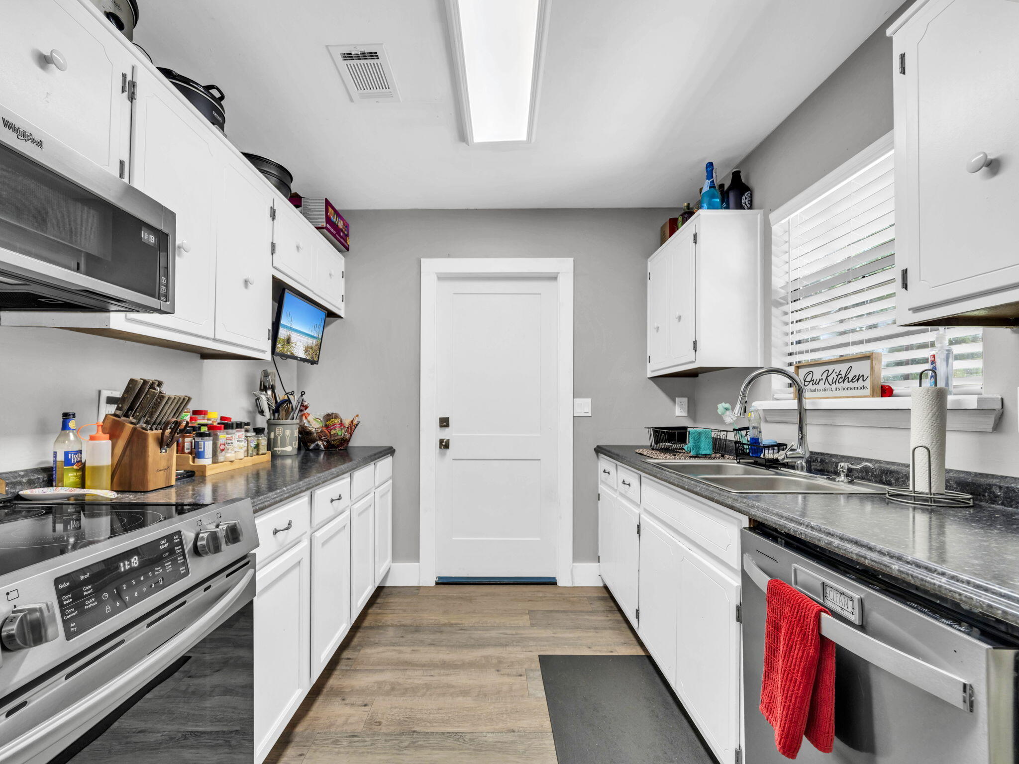 PINE MEADOWS - Residential