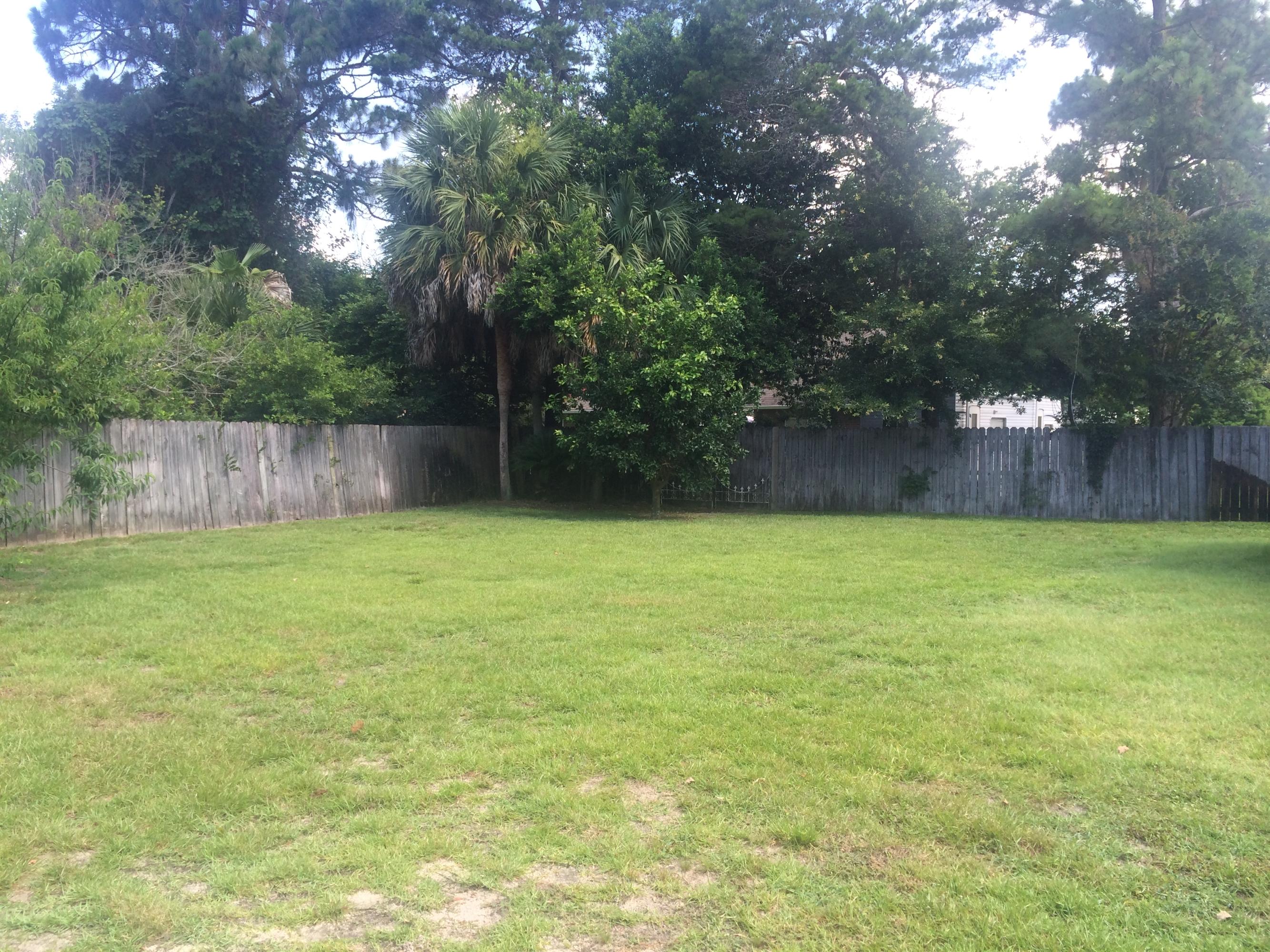 RAINTREE ESTATES - Residential