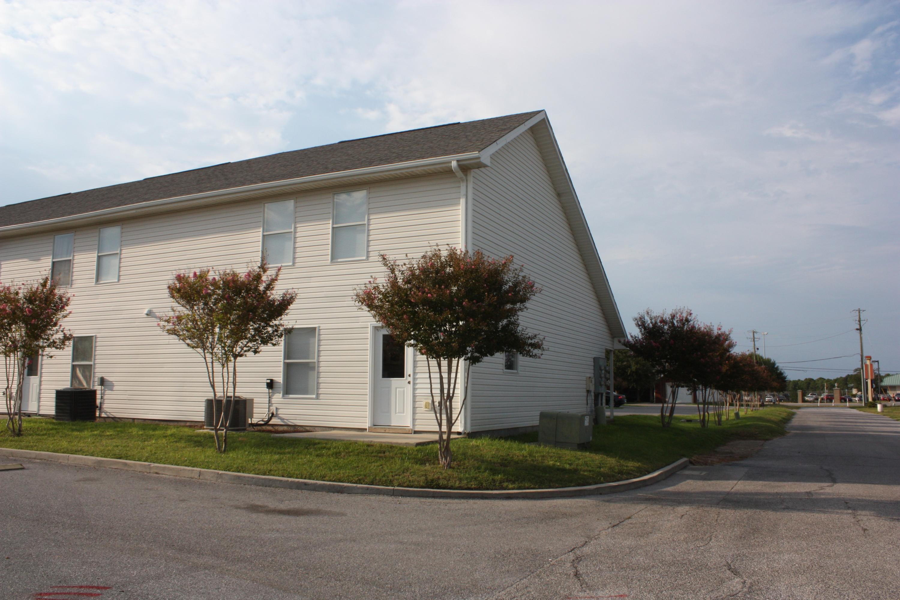 QUAIL HOLLOW - Residential