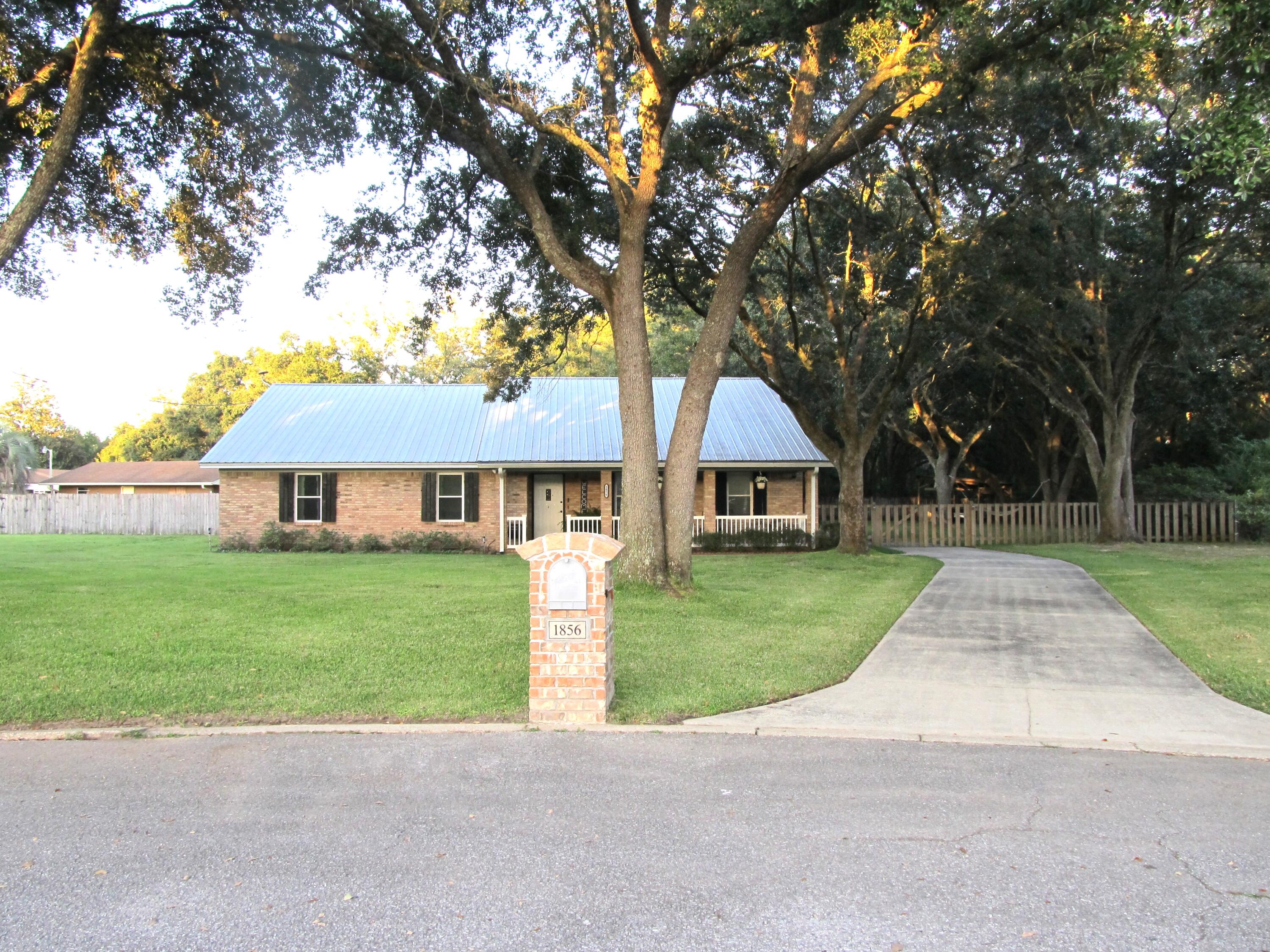 LAKE FRANCIS HOMES - Residential