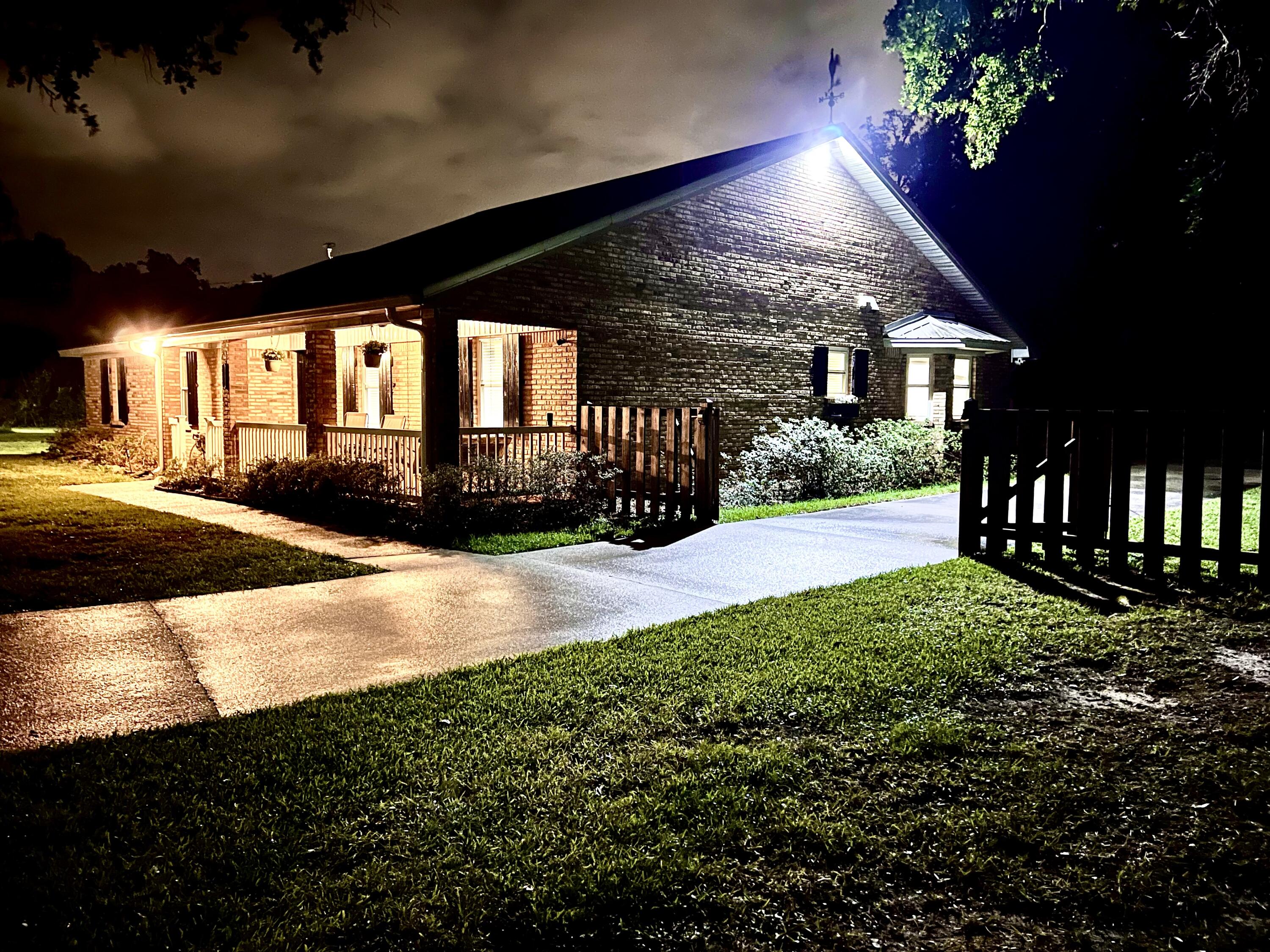 LAKE FRANCIS HOMES - Residential