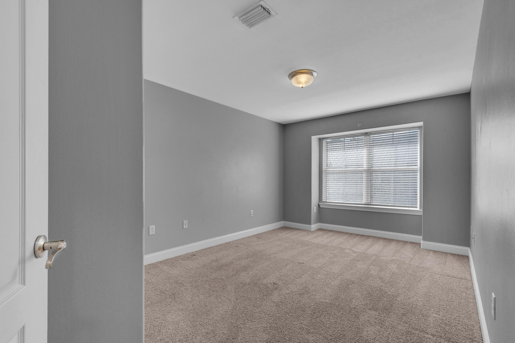 OLD BAY T/H - Residential Lease