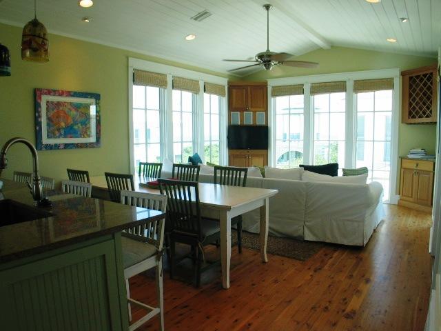 SEASIDE 17 - Residential