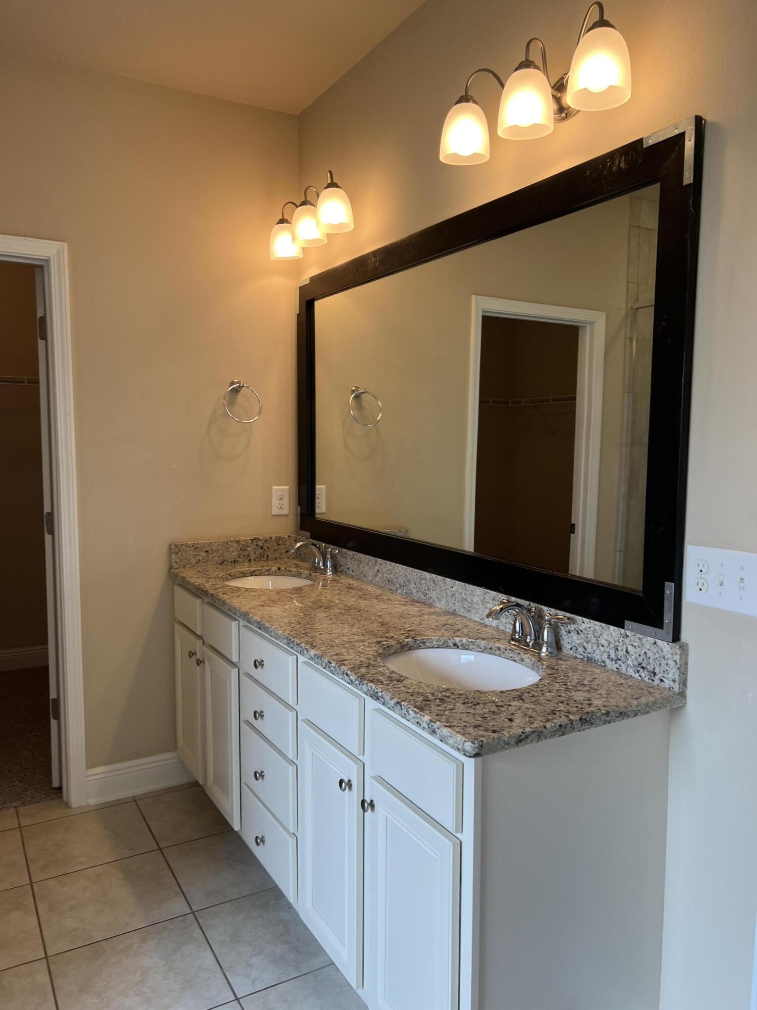 Redstone Commons - Residential Lease