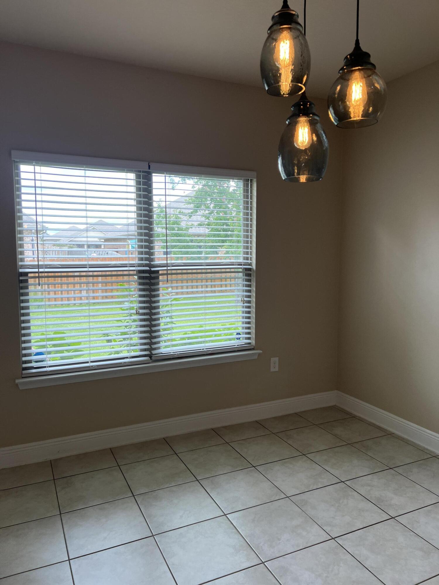 Redstone Commons - Residential Lease