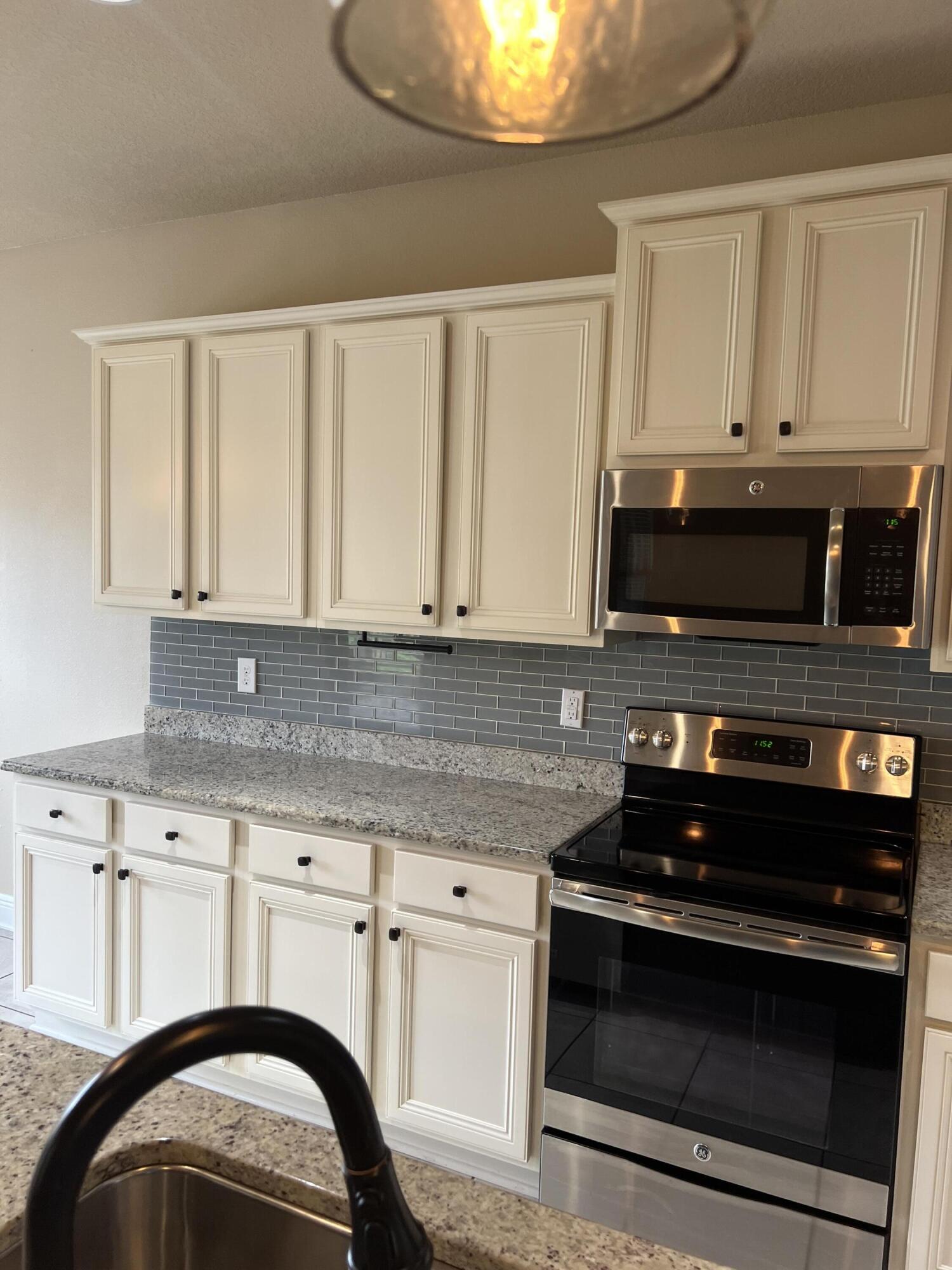 Redstone Commons - Residential Lease