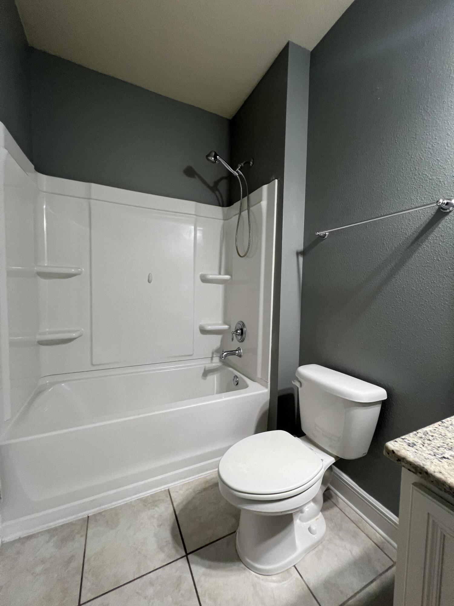 Redstone Commons - Residential Lease