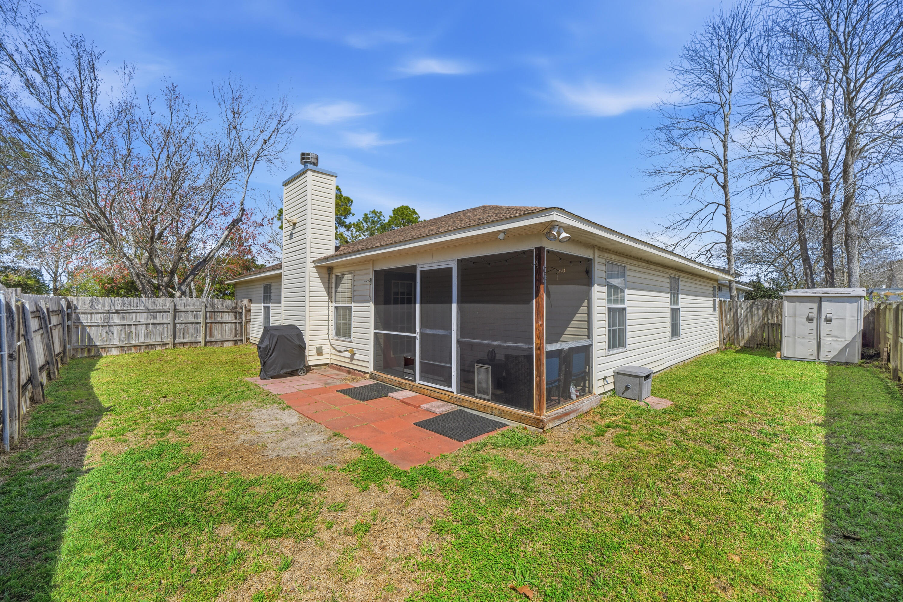 EMERALD ESTATES - Residential