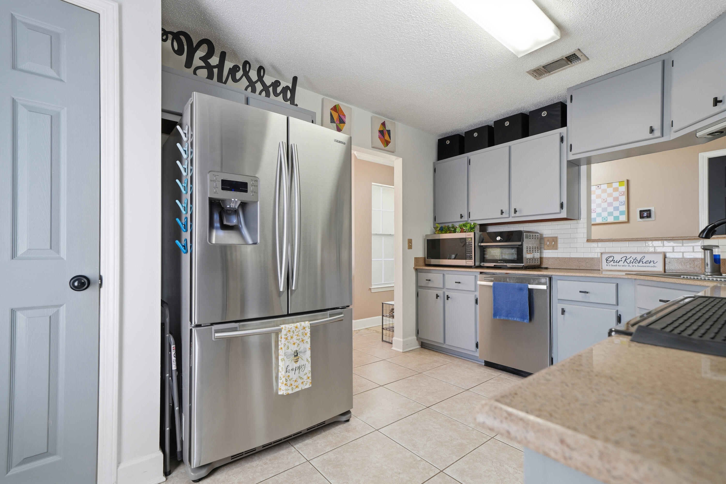 EMERALD ESTATES - Residential