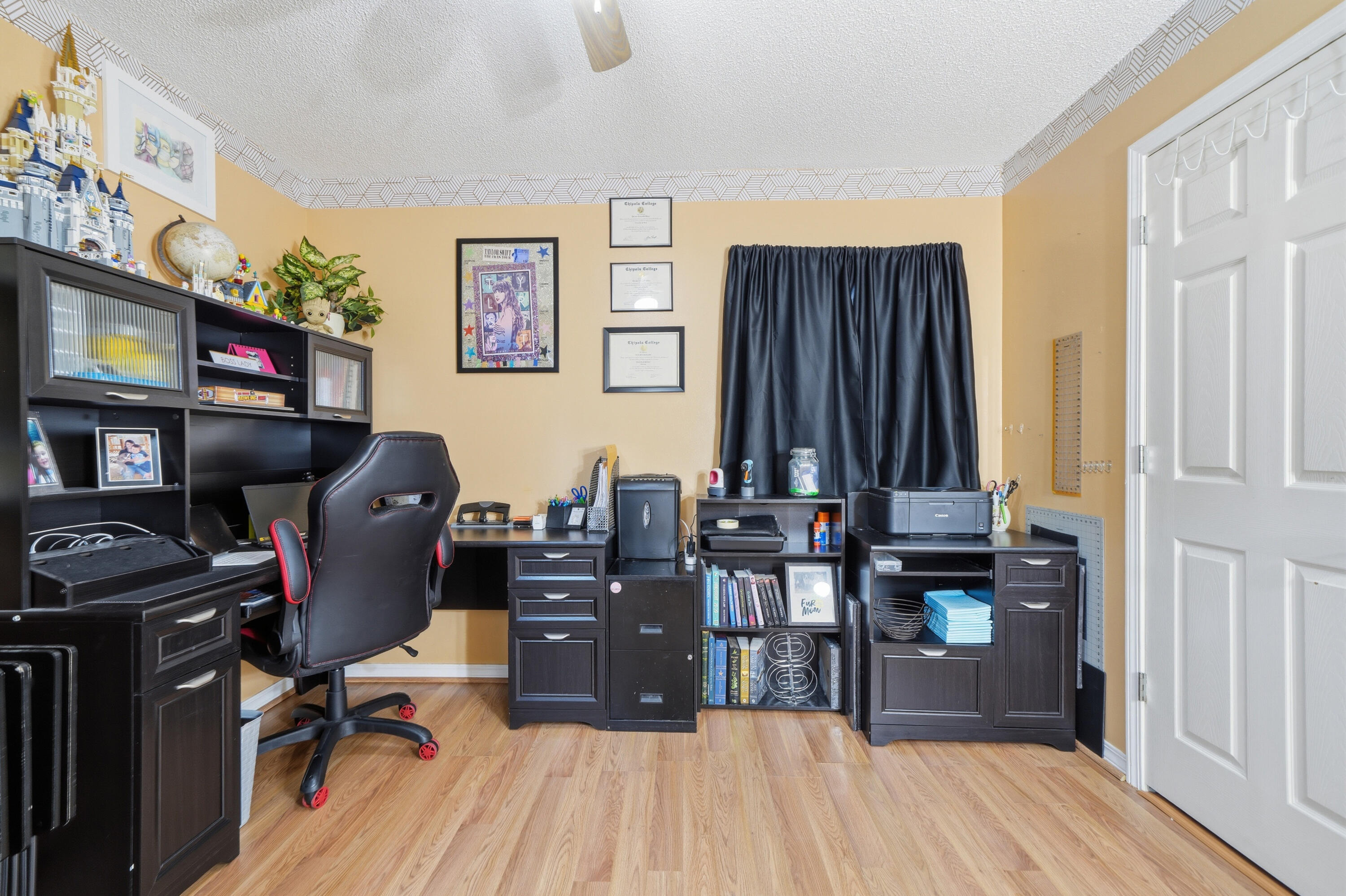 EMERALD ESTATES - Residential