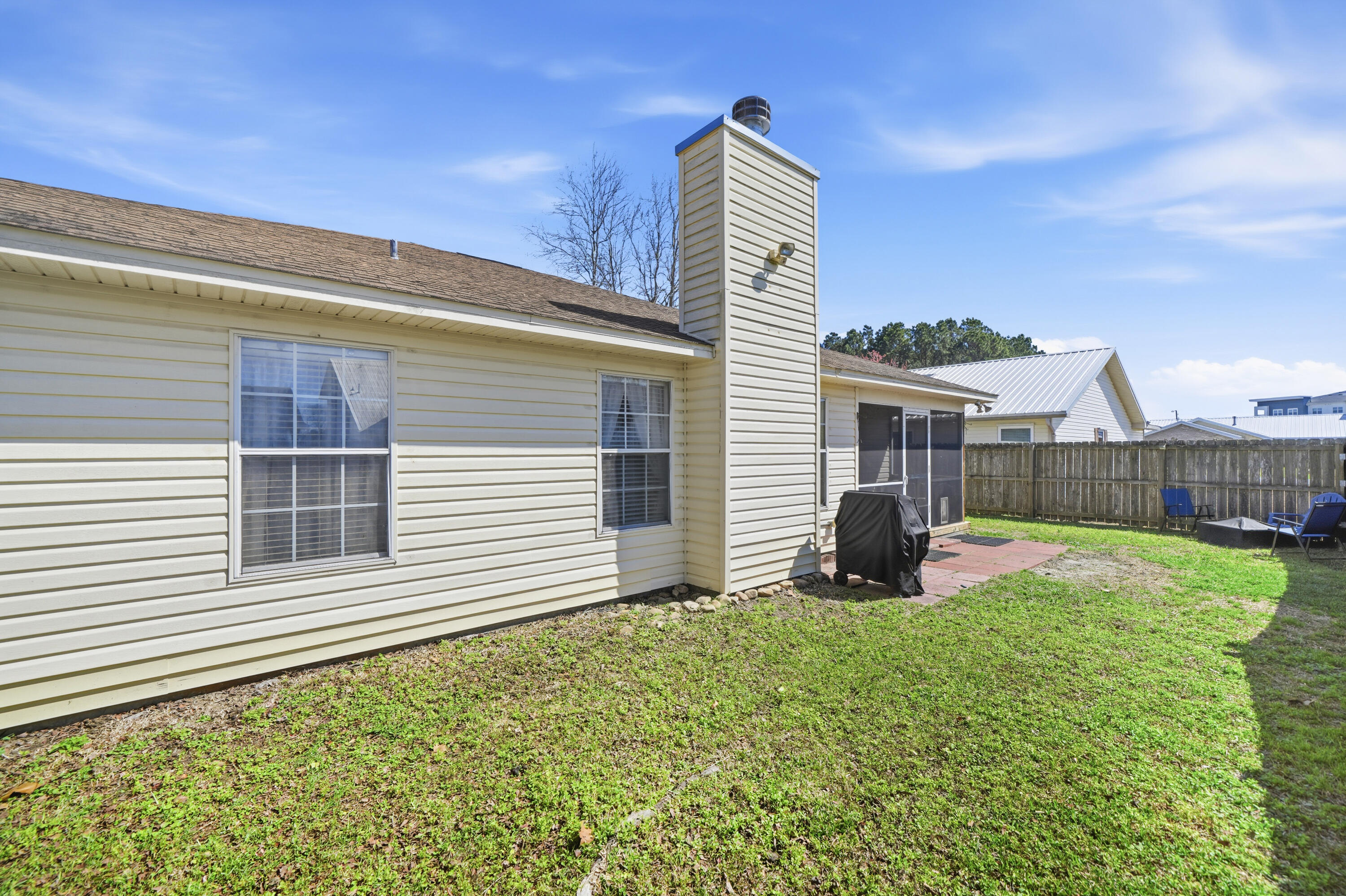 EMERALD ESTATES - Residential