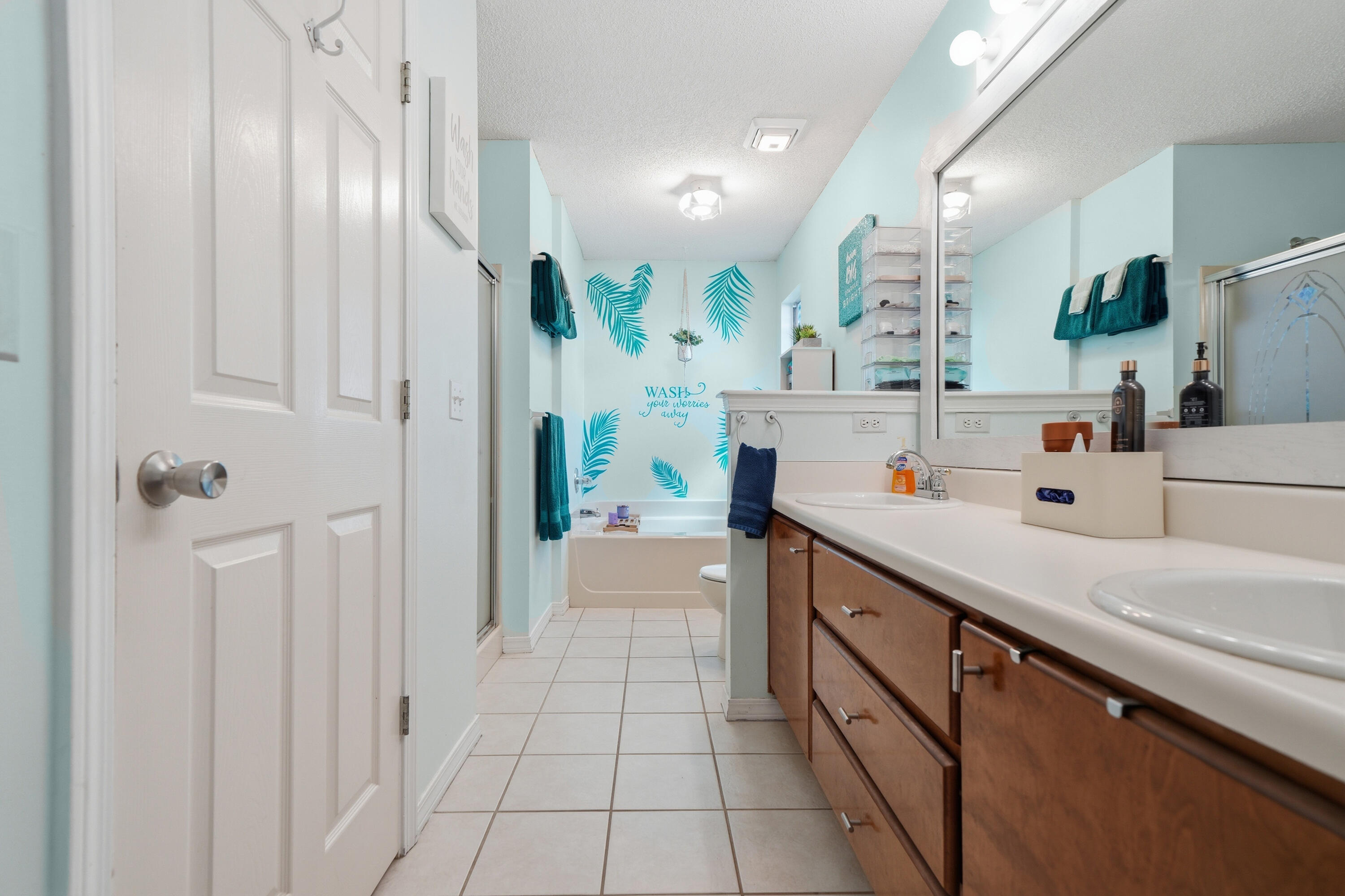 EMERALD ESTATES - Residential