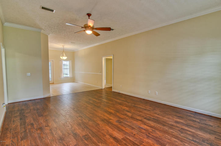 OAKCREST 1ST ADDN - Residential