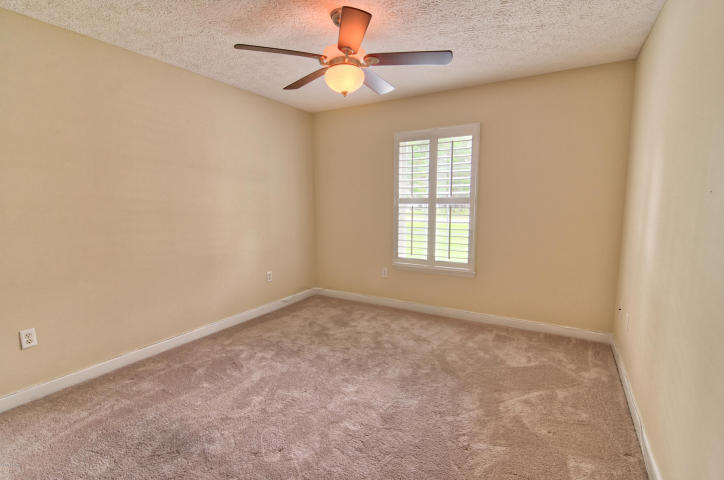 OAKCREST 1ST ADDN - Residential