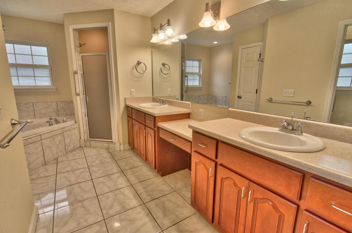 OAKCREST 1ST ADDN - Residential