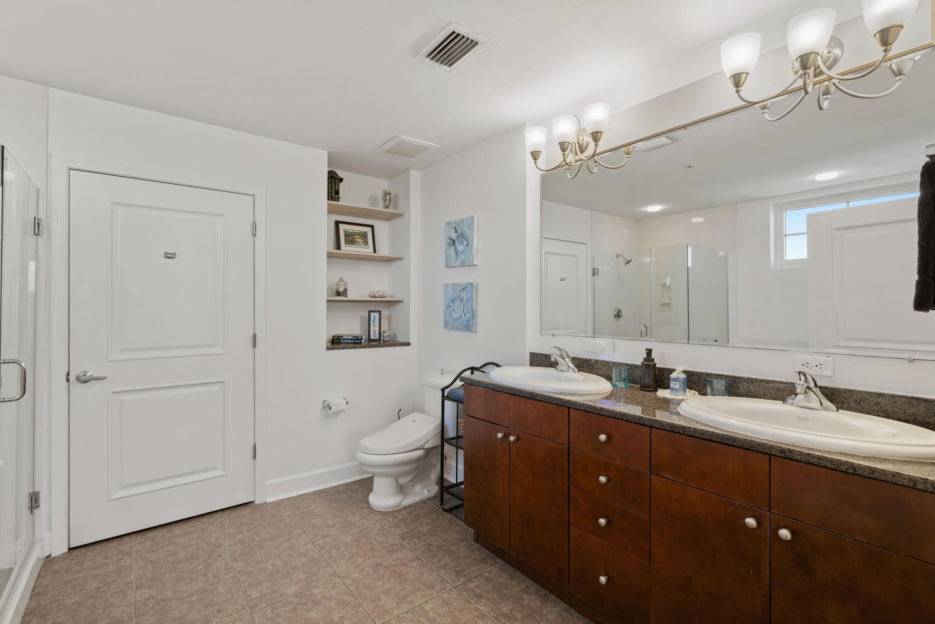 PIER 23 - Residential