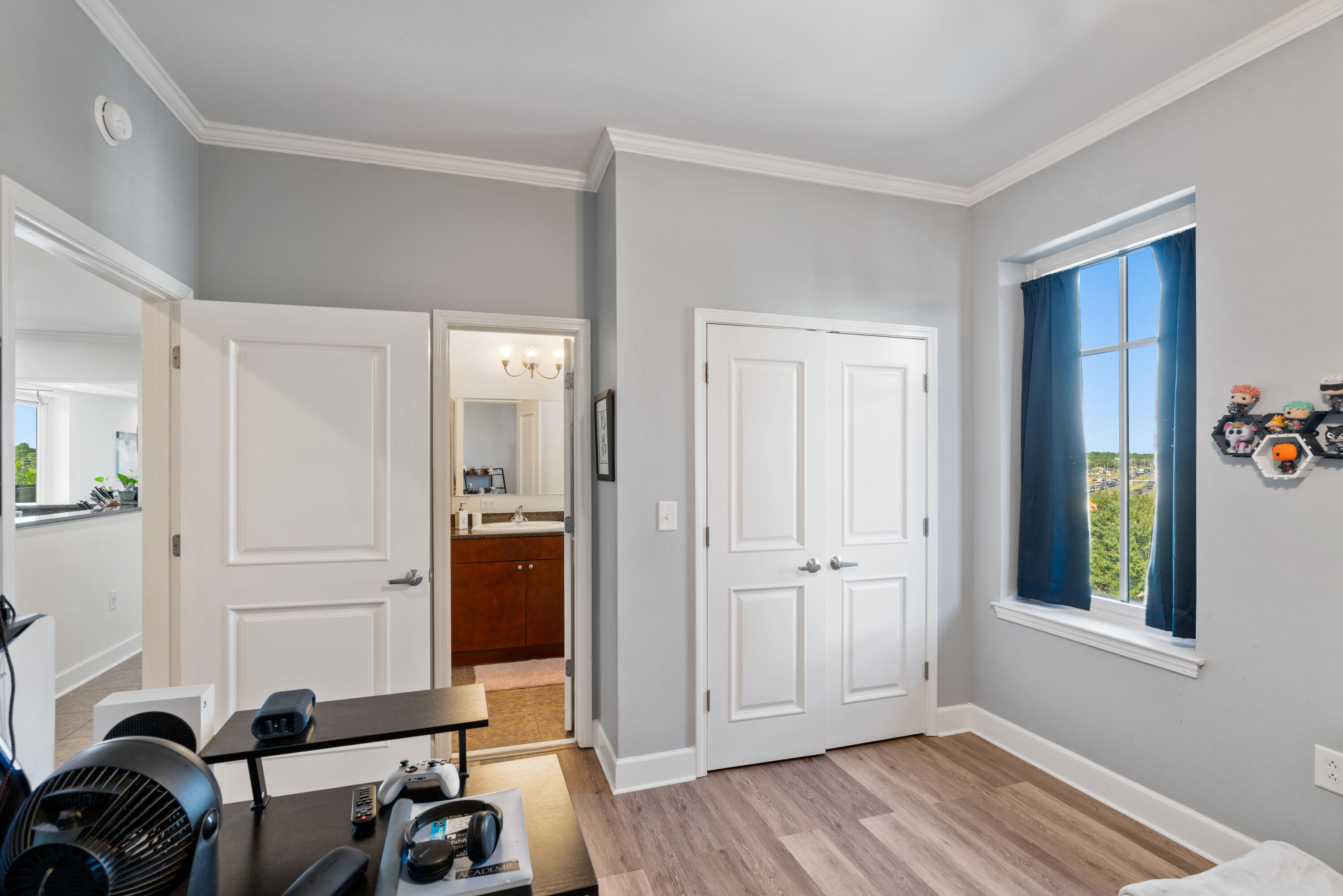 PIER 23 - Residential