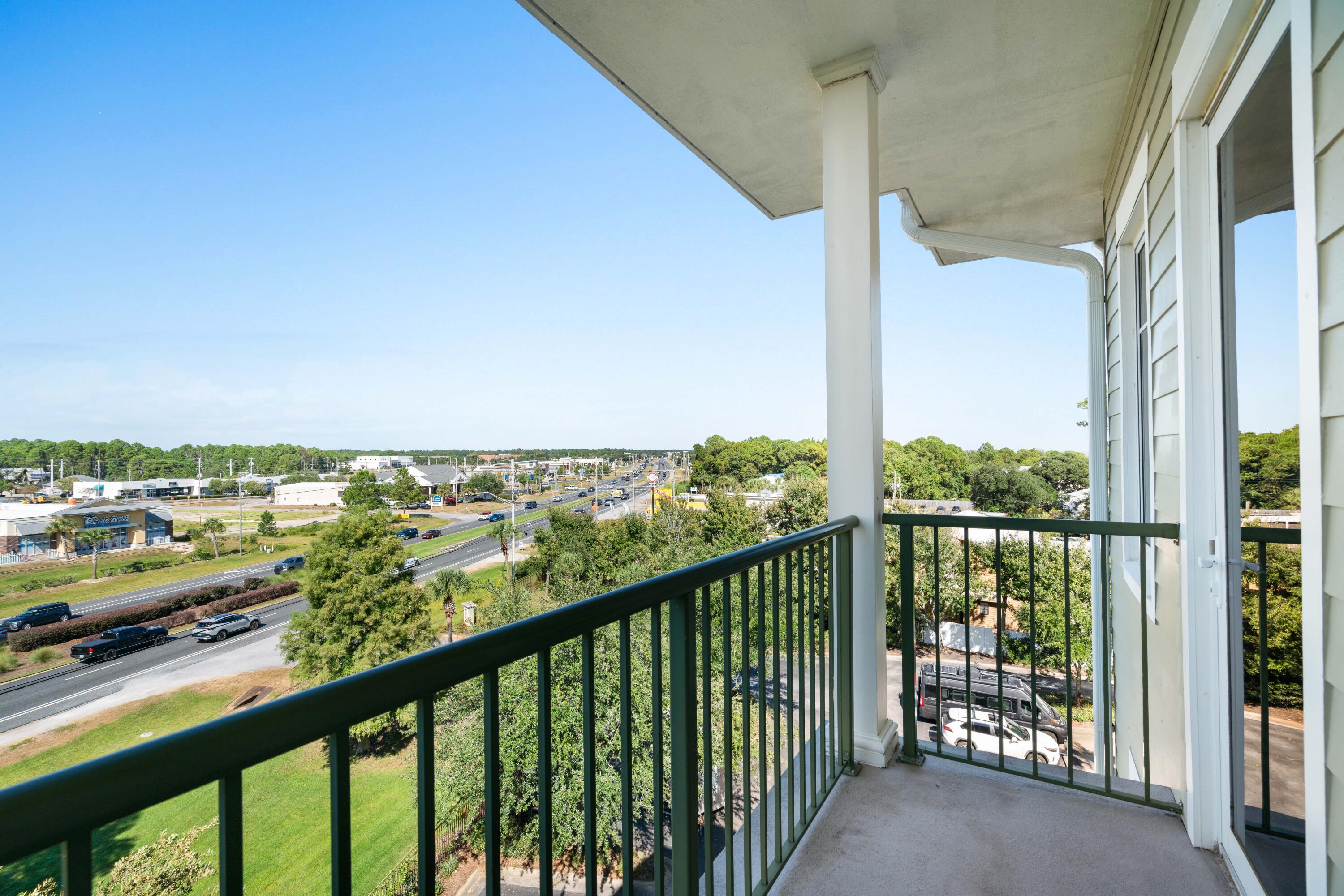 PIER 23 - Residential