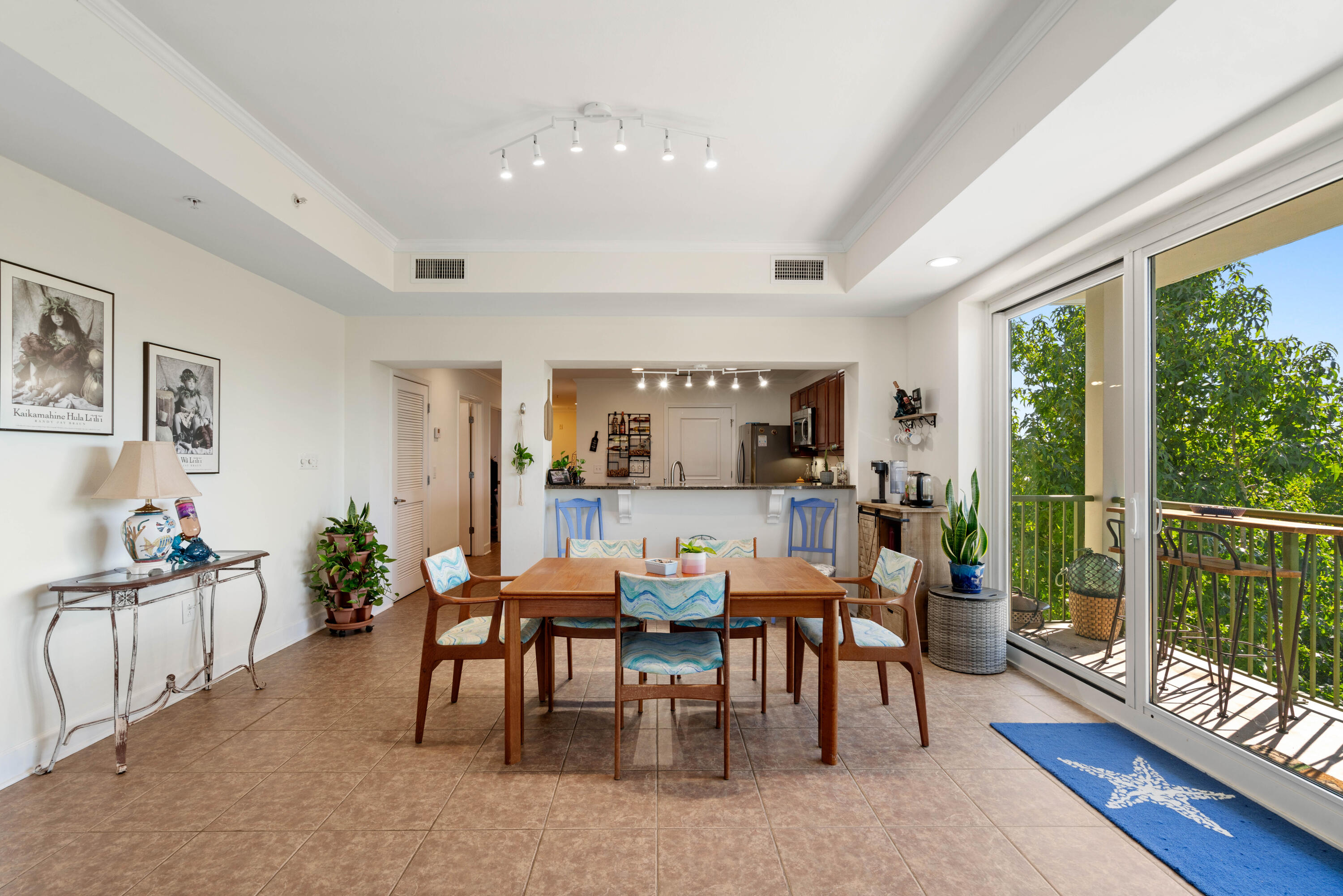 PIER 23 - Residential