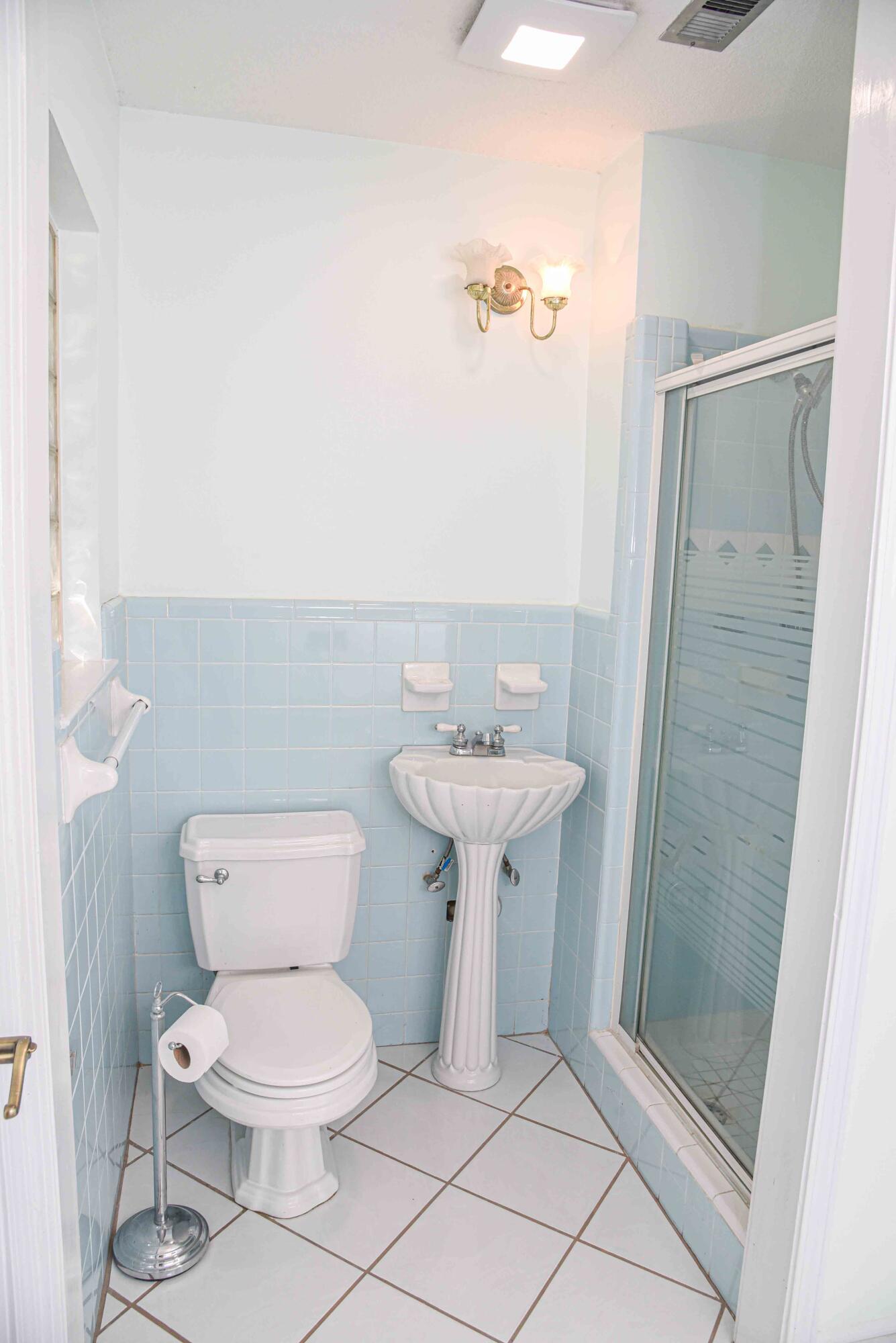 BAYOU WOODS 2ND ADDN - Residential