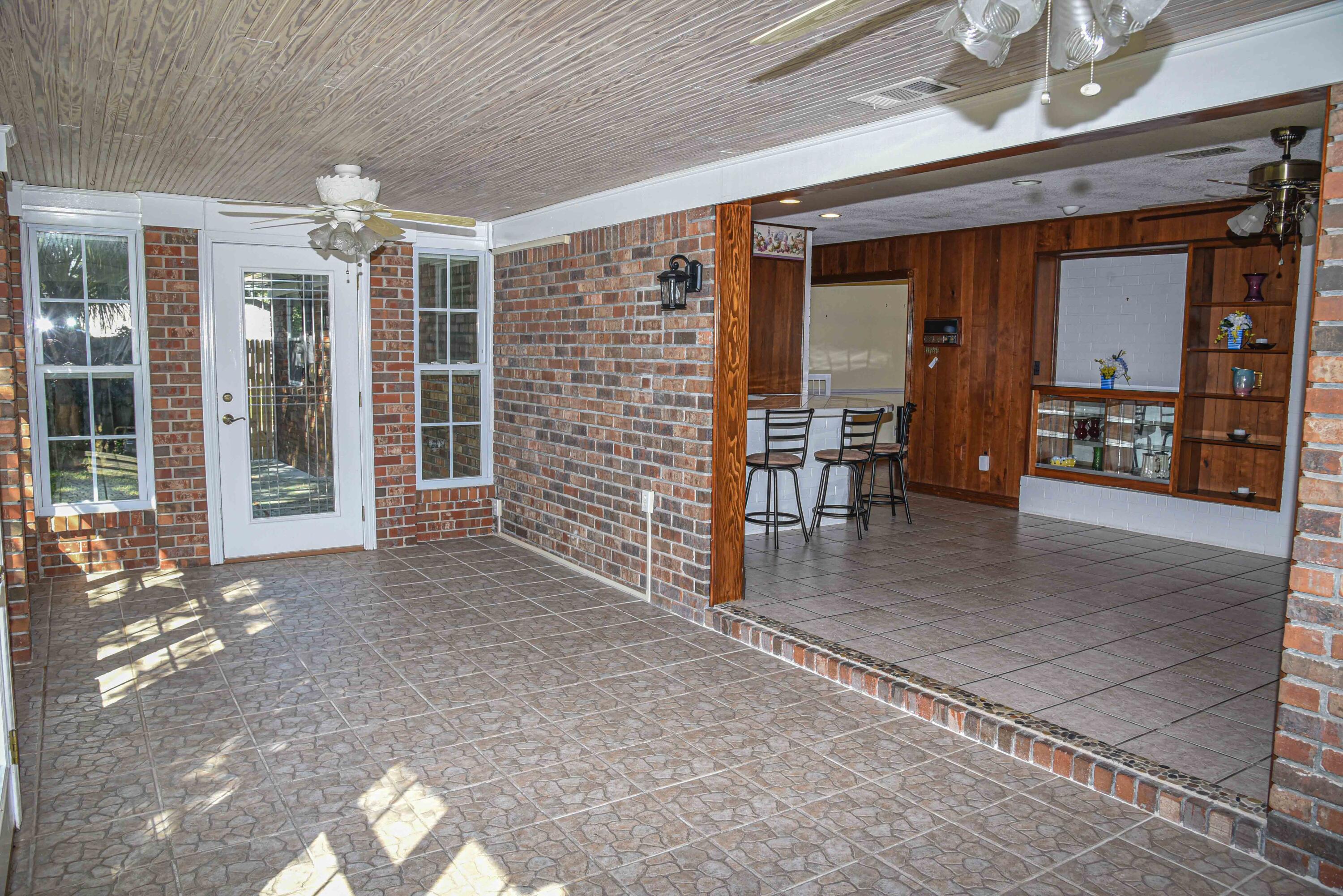 BAYOU WOODS 2ND ADDN - Residential