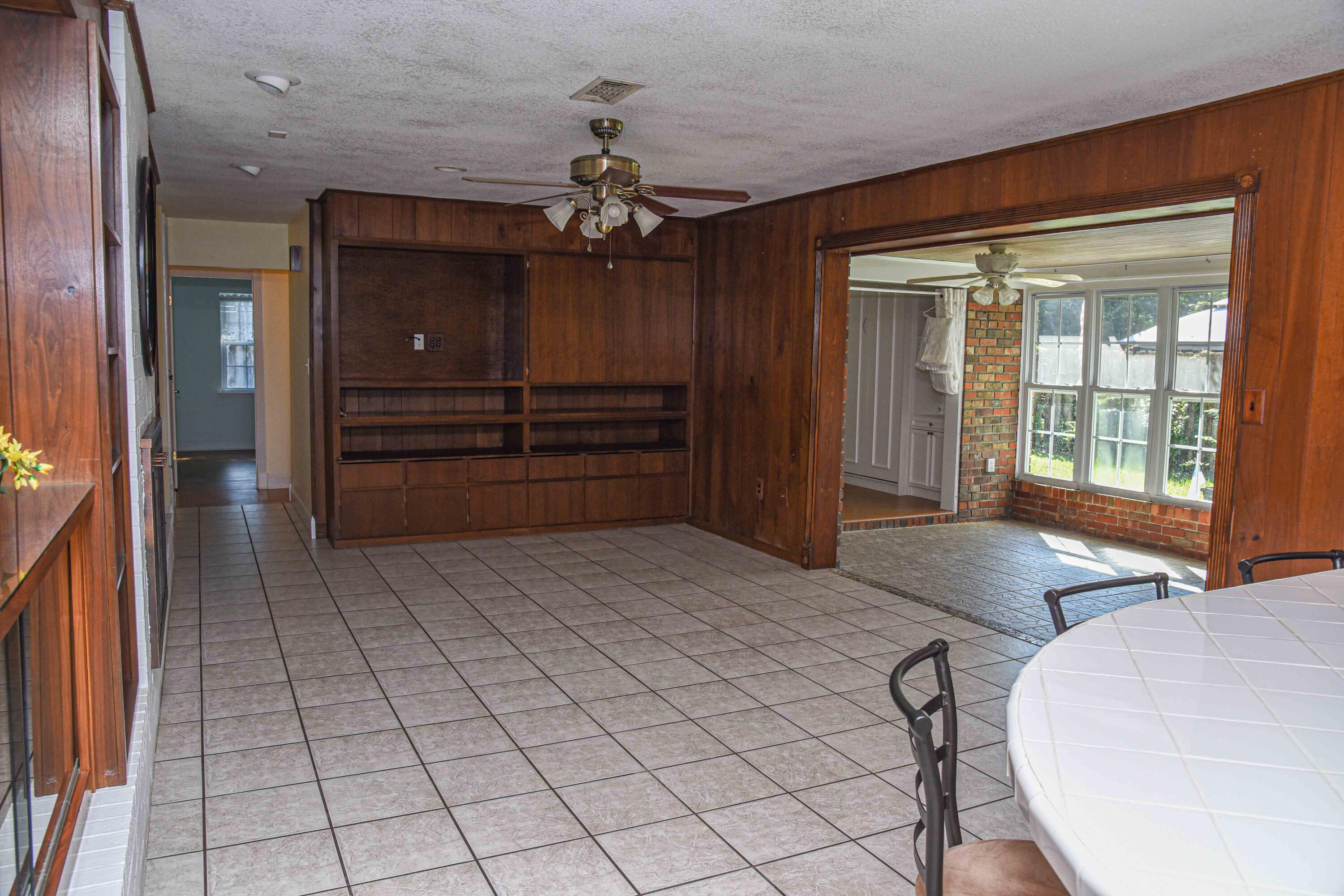 BAYOU WOODS 2ND ADDN - Residential