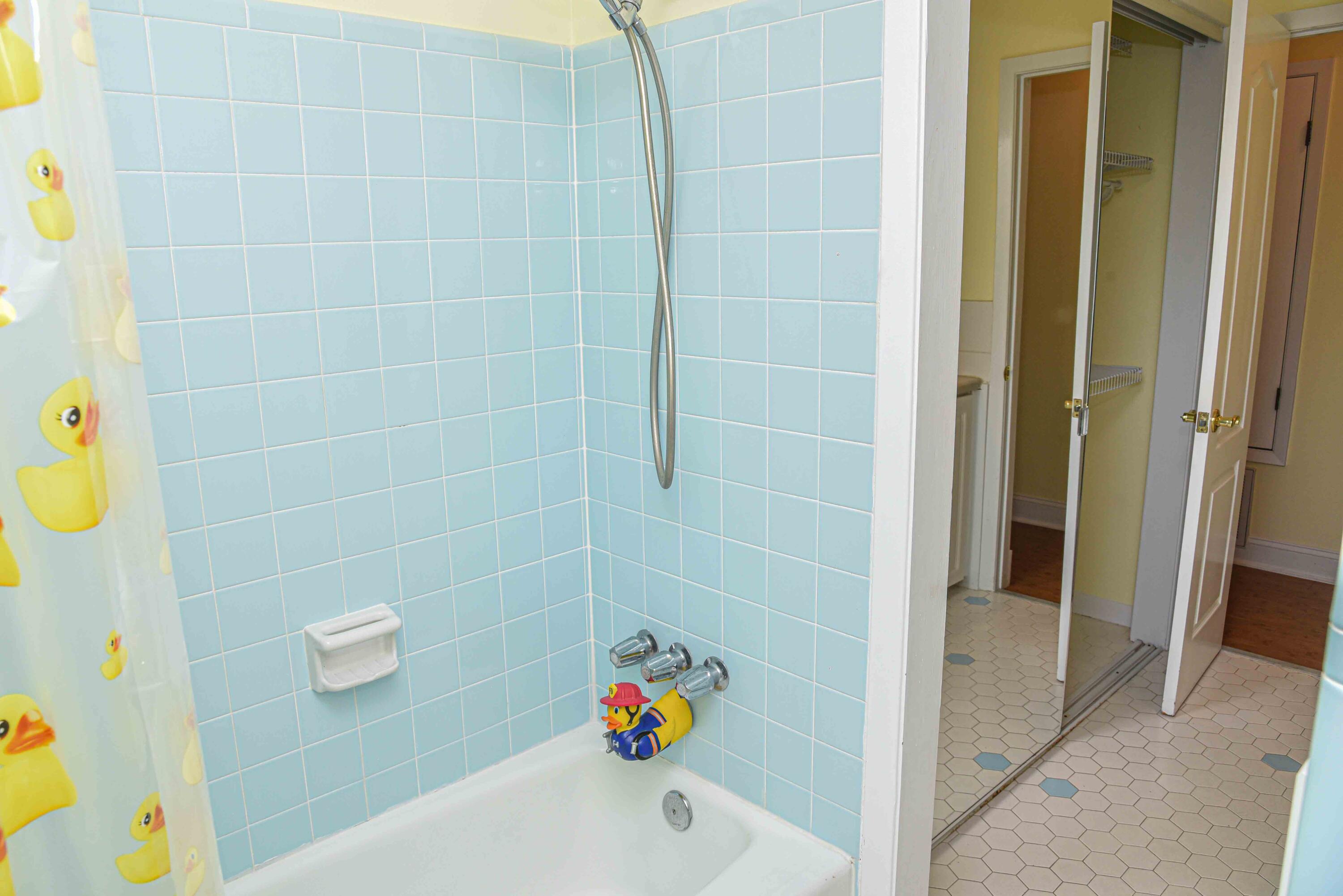 BAYOU WOODS 2ND ADDN - Residential