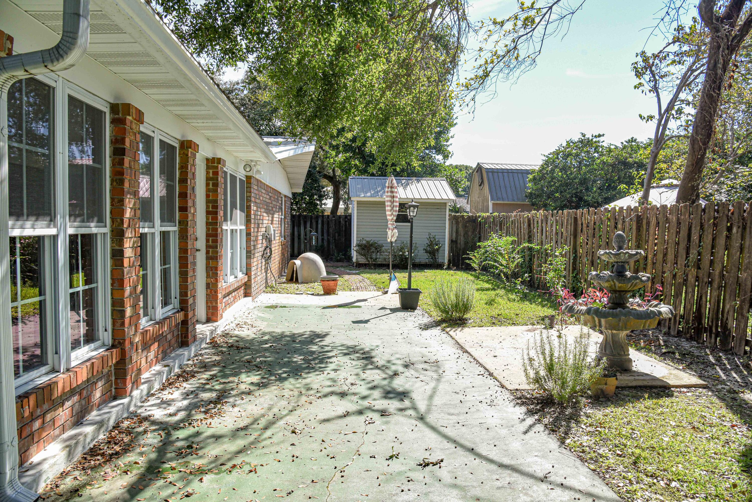 BAYOU WOODS 2ND ADDN - Residential