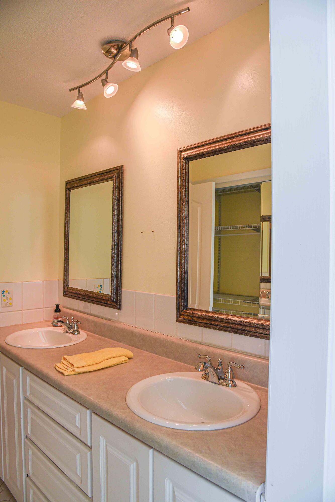 BAYOU WOODS 2ND ADDN - Residential