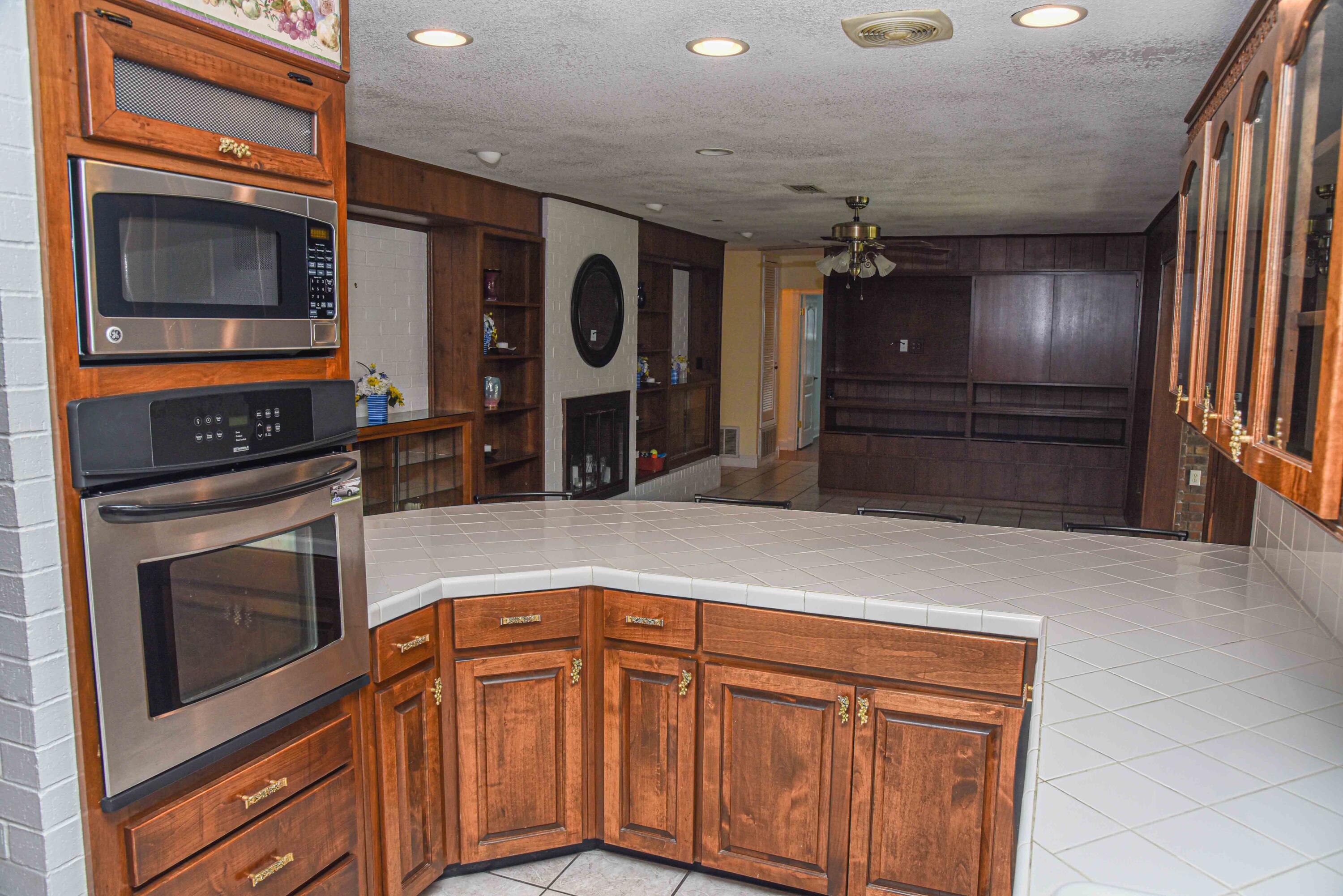 BAYOU WOODS 2ND ADDN - Residential