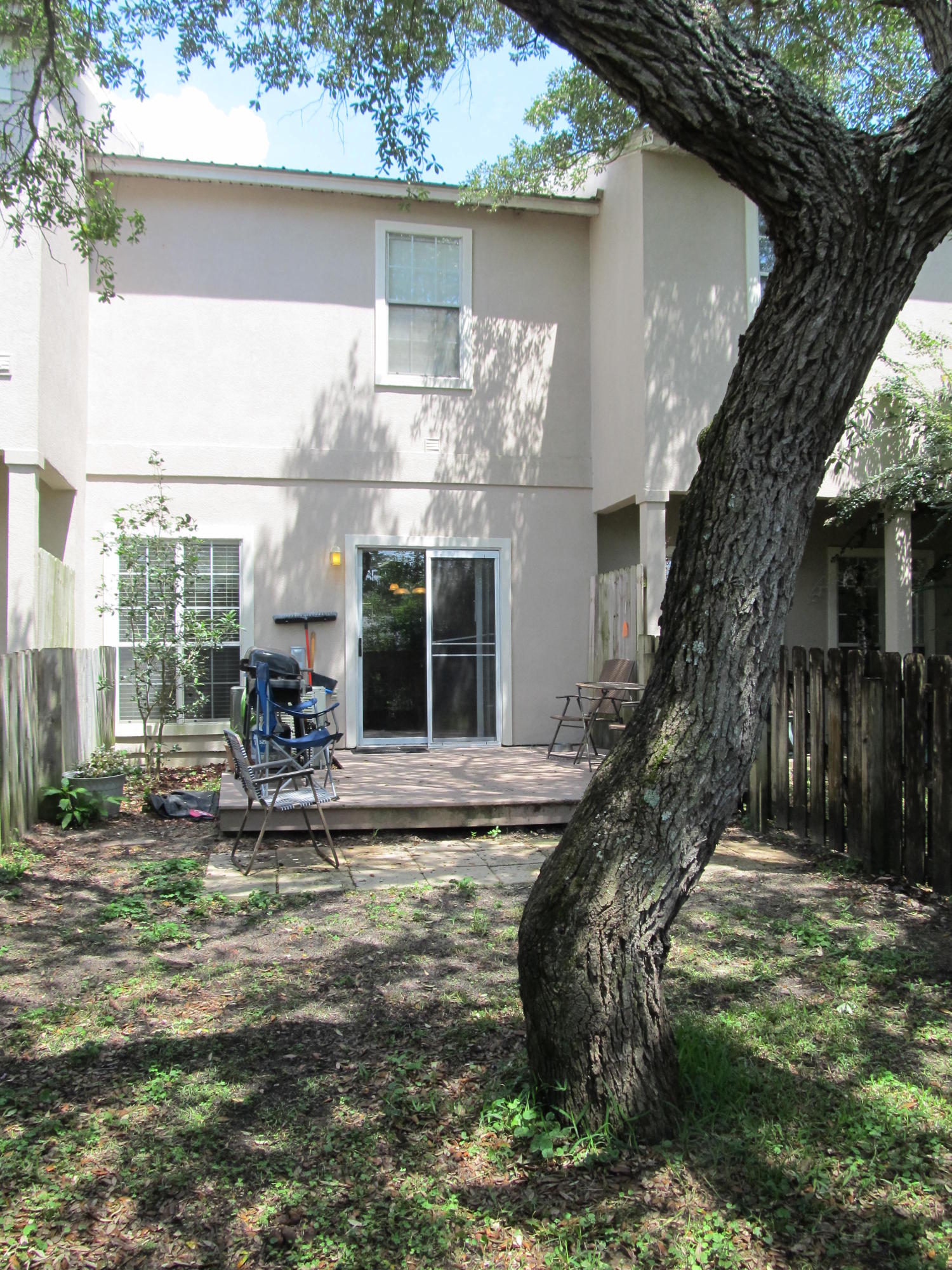 VILLA DANIELLE 2ND ADDN - Residential