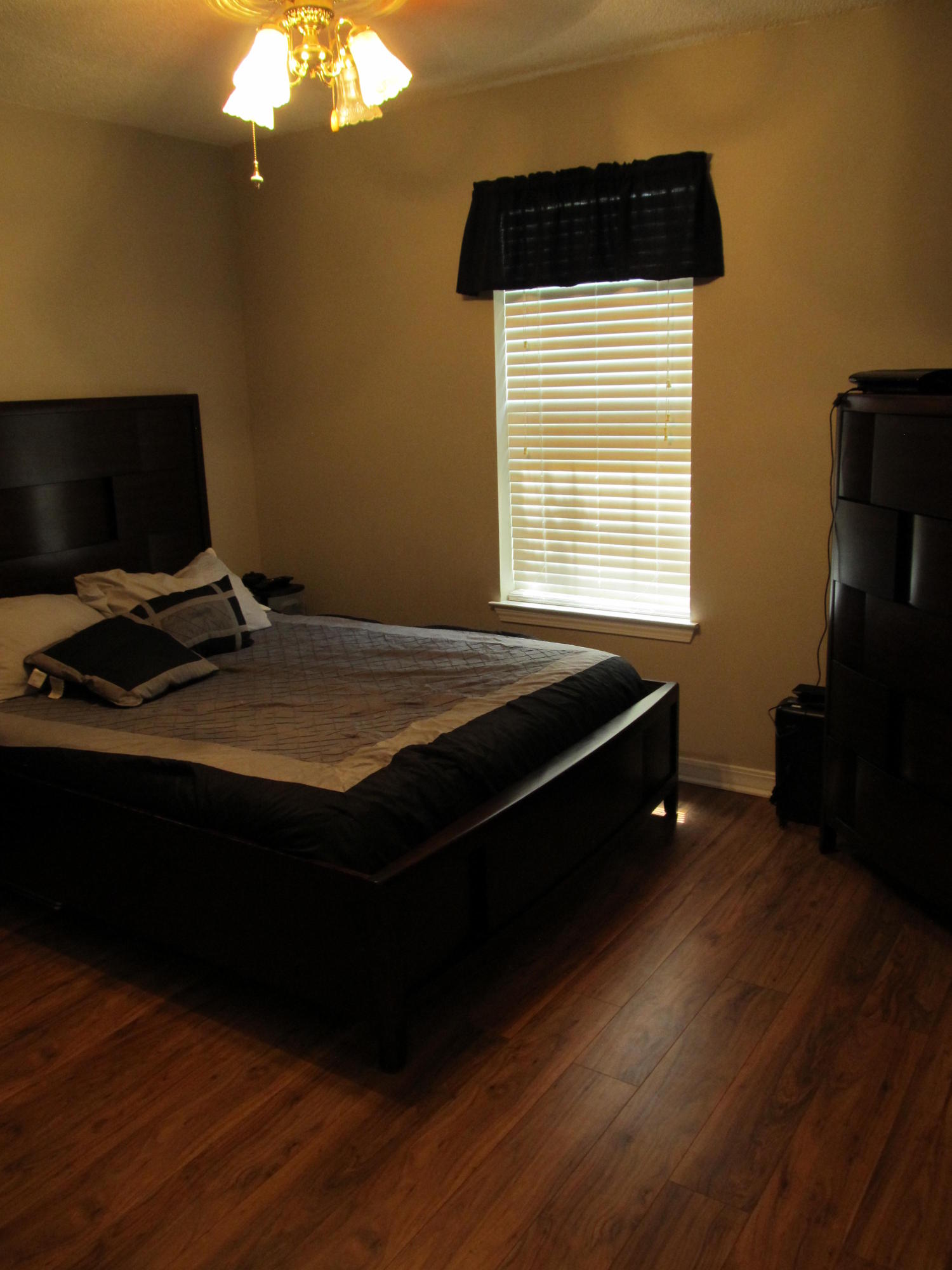 VILLA DANIELLE 2ND ADDN - Residential